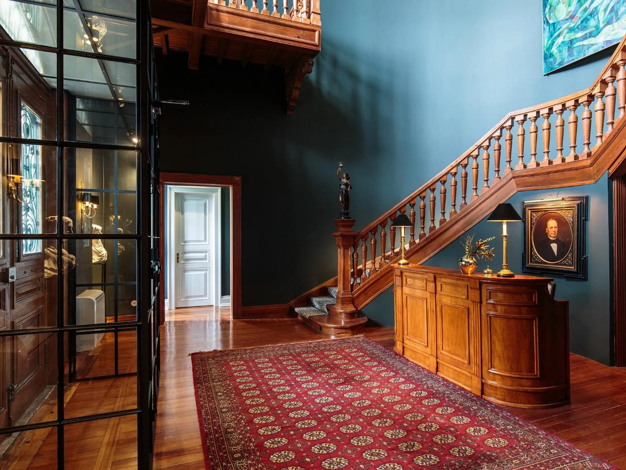 Facade/entrance in Dear Lisbon - Valmor Palace