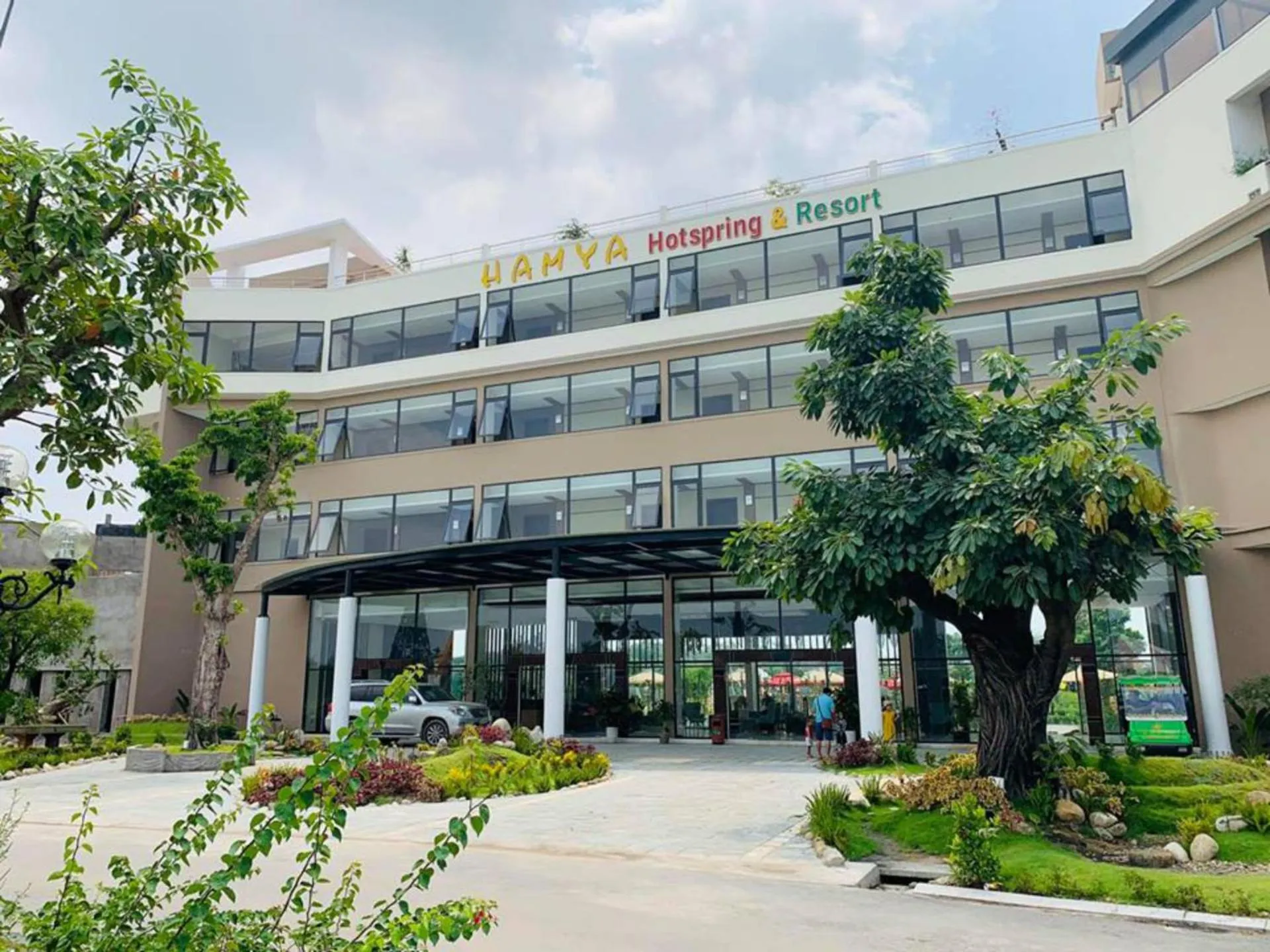 Property building in Hamya Hotsprings and Resort