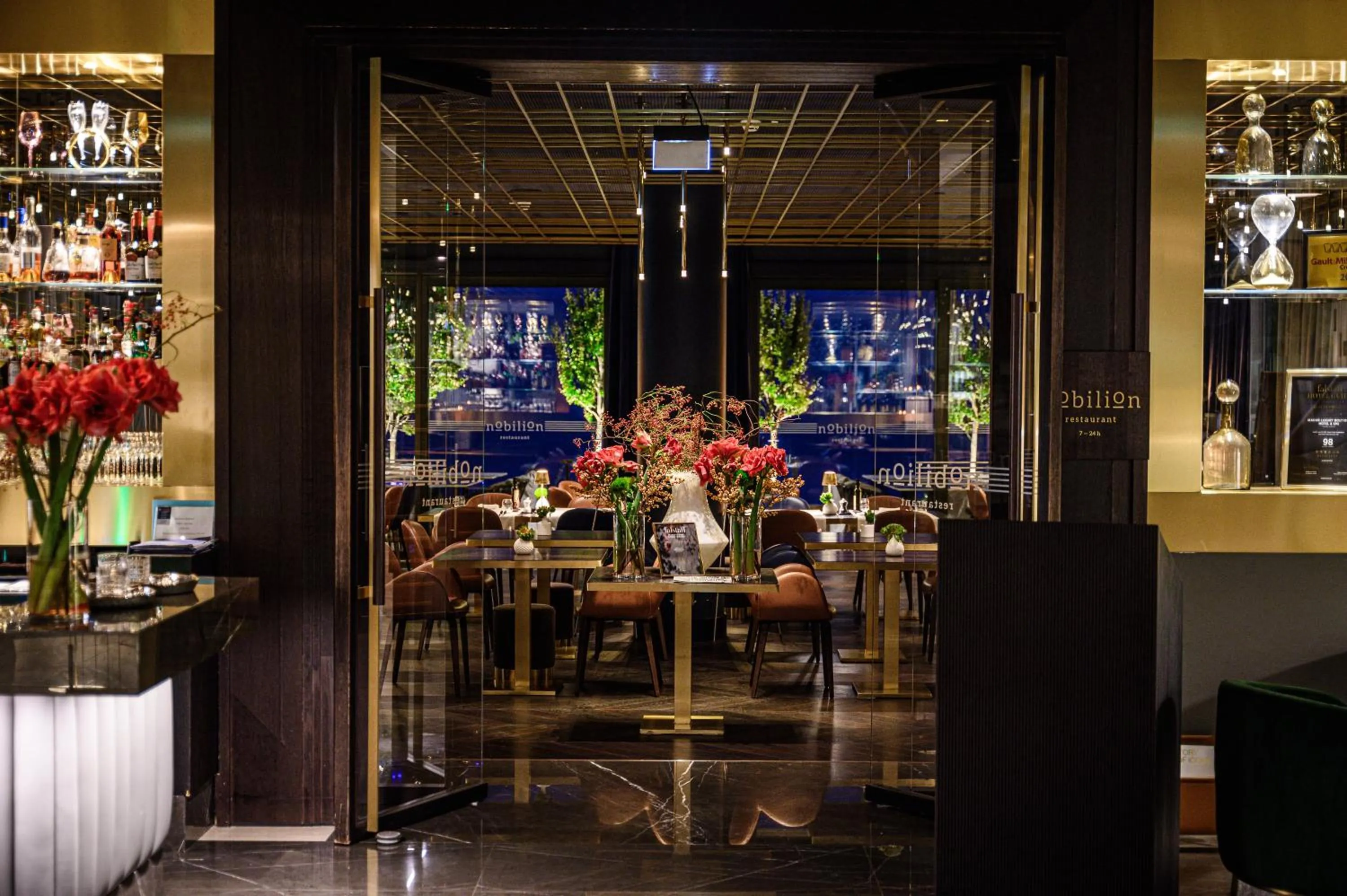 Restaurant/places to eat in Ikador Luxury Boutique Hotel & Spa