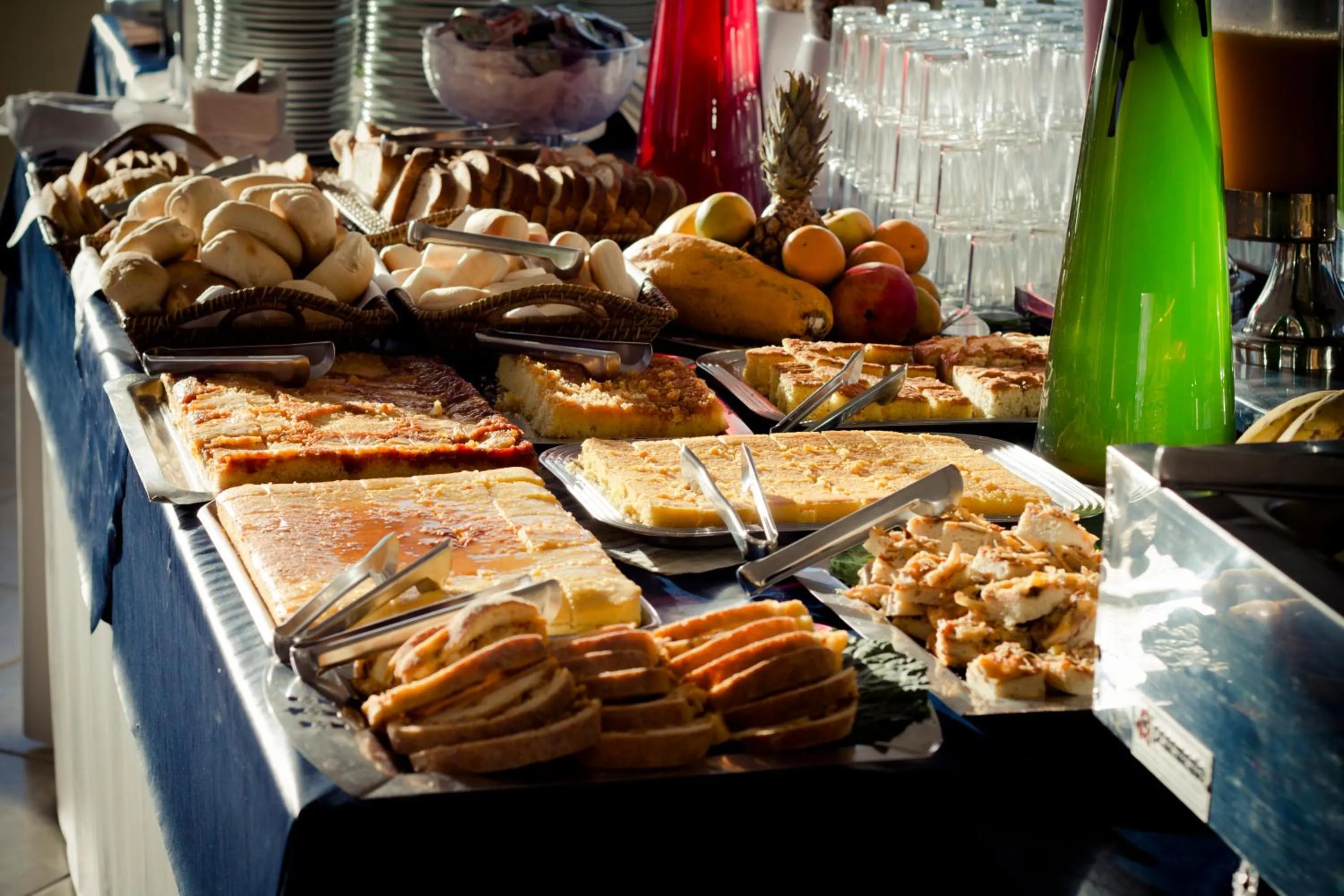 Food in De Rose Praia Hotel