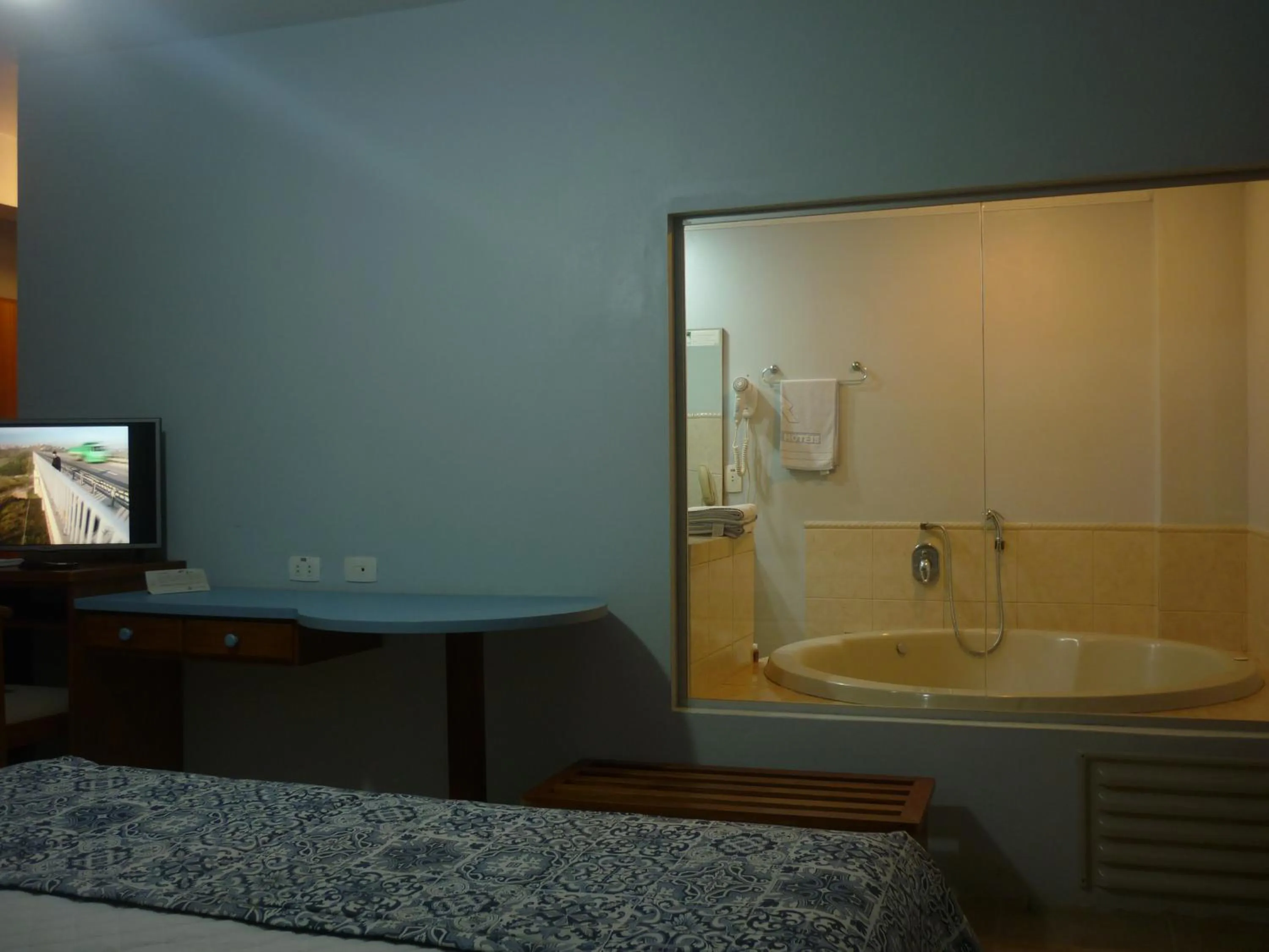 Hot Tub in De Rose Praia Hotel