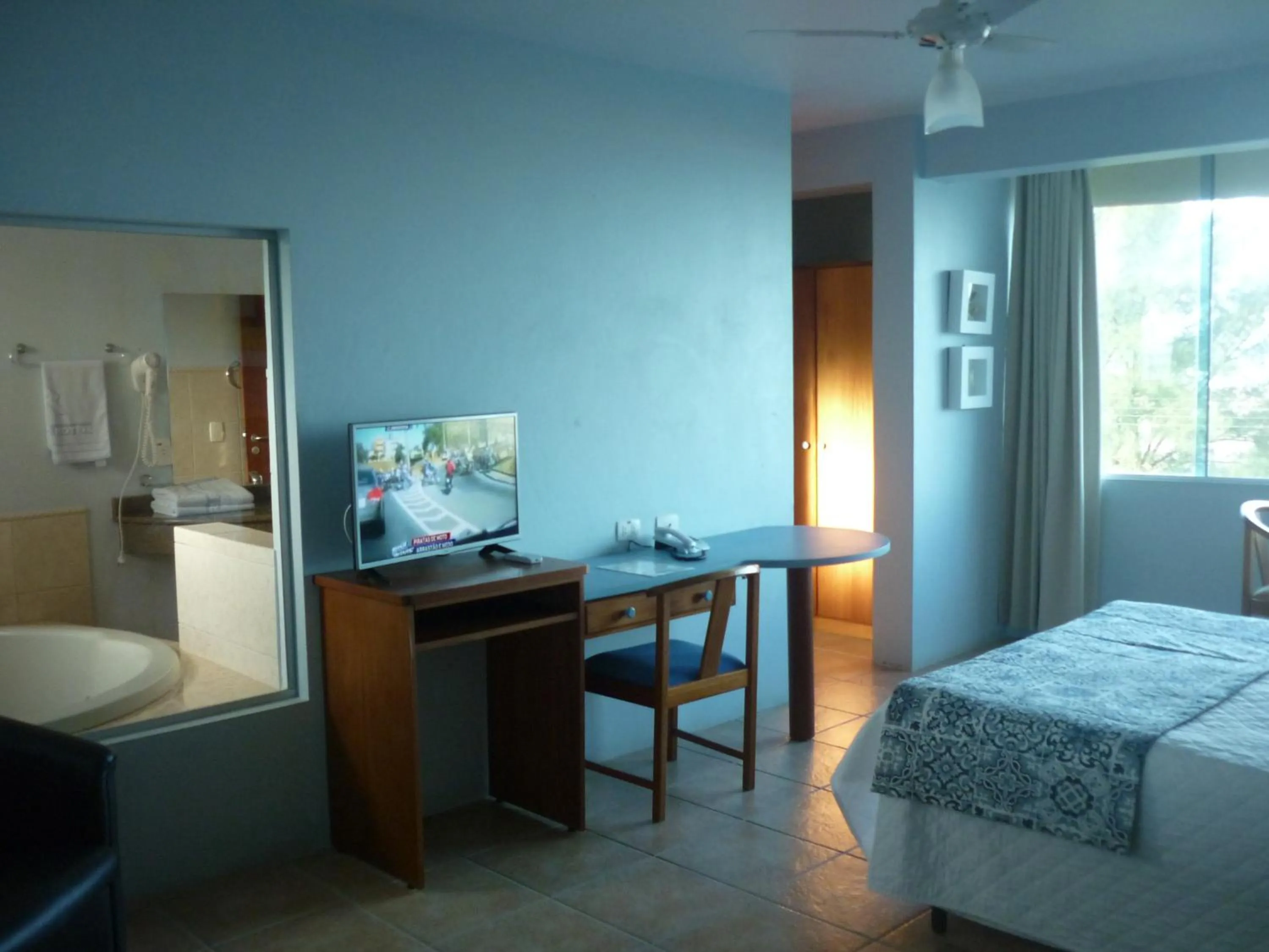 Photo of the whole room, Bed in De Rose Praia Hotel