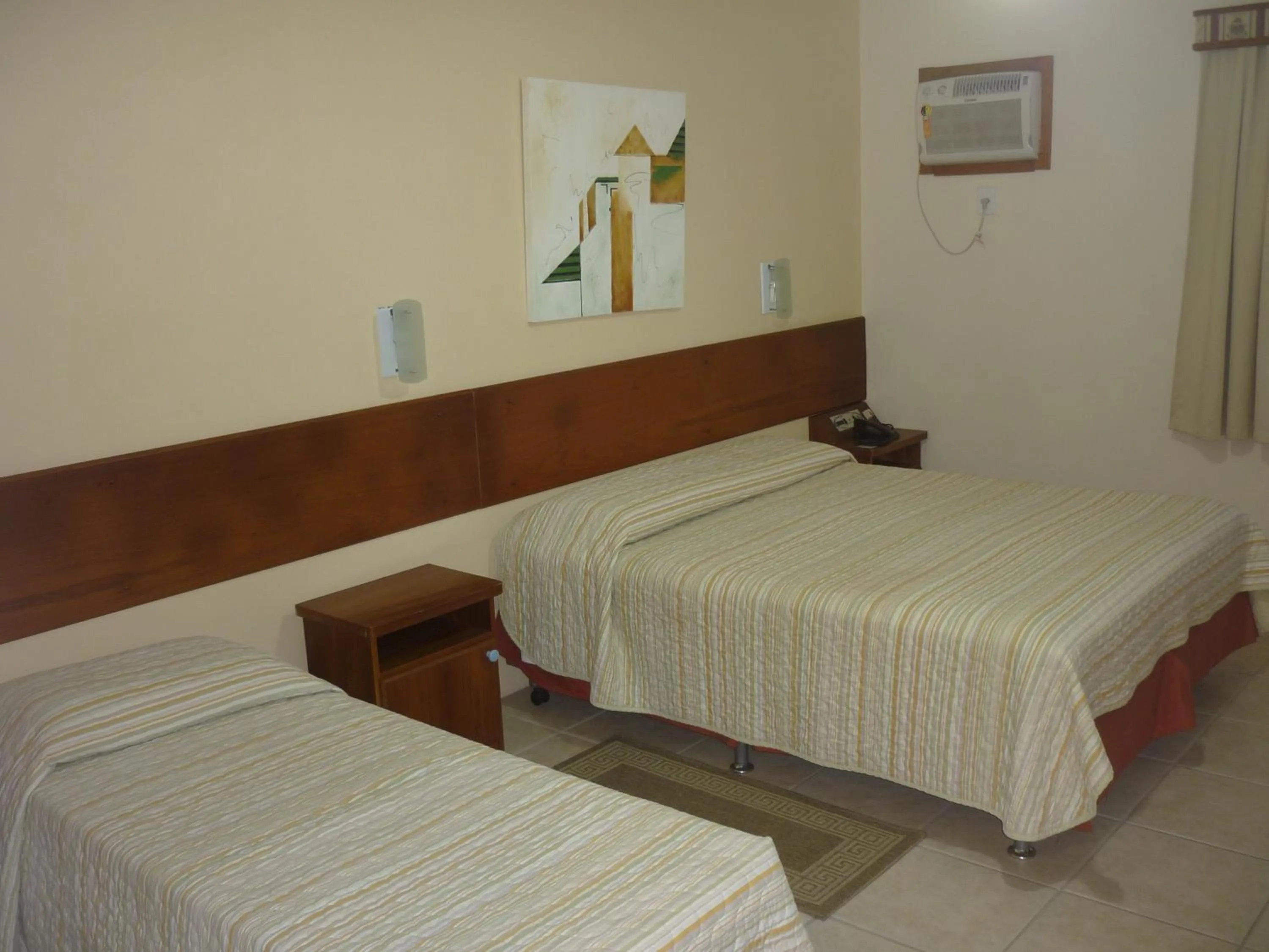 Photo of the whole room, Bed in De Rose Praia Hotel
