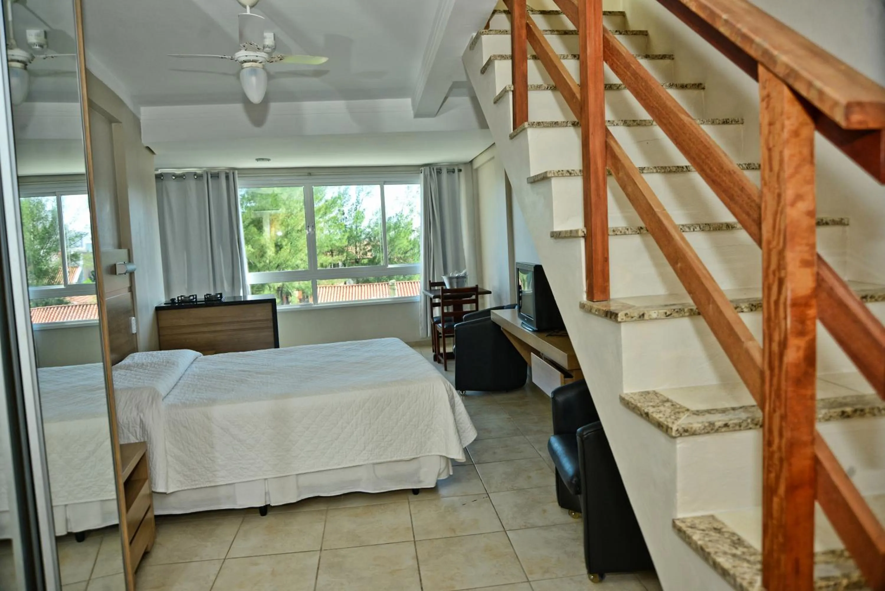 Bed in De Rose Praia Hotel