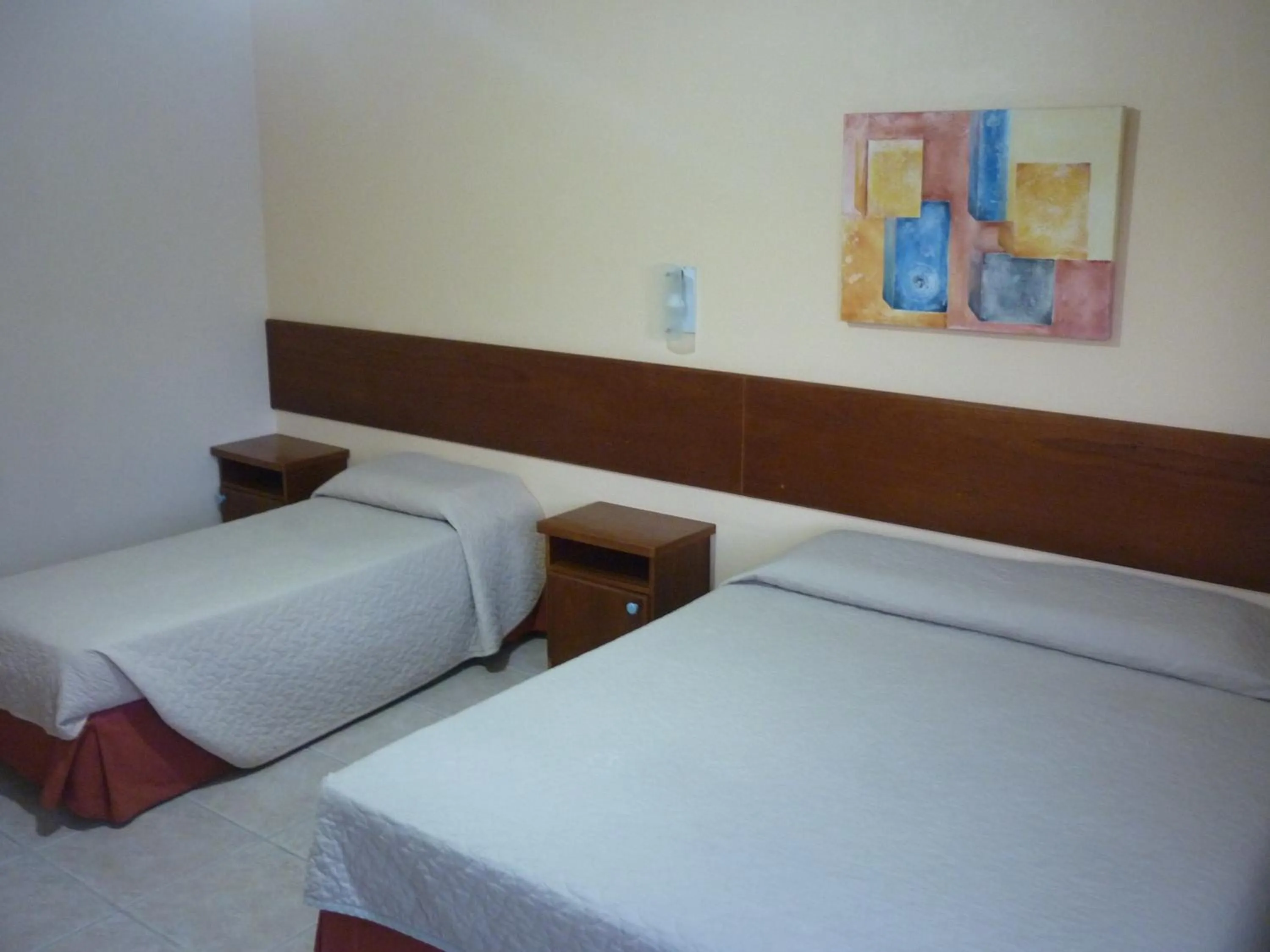 Photo of the whole room, Bed in De Rose Praia Hotel