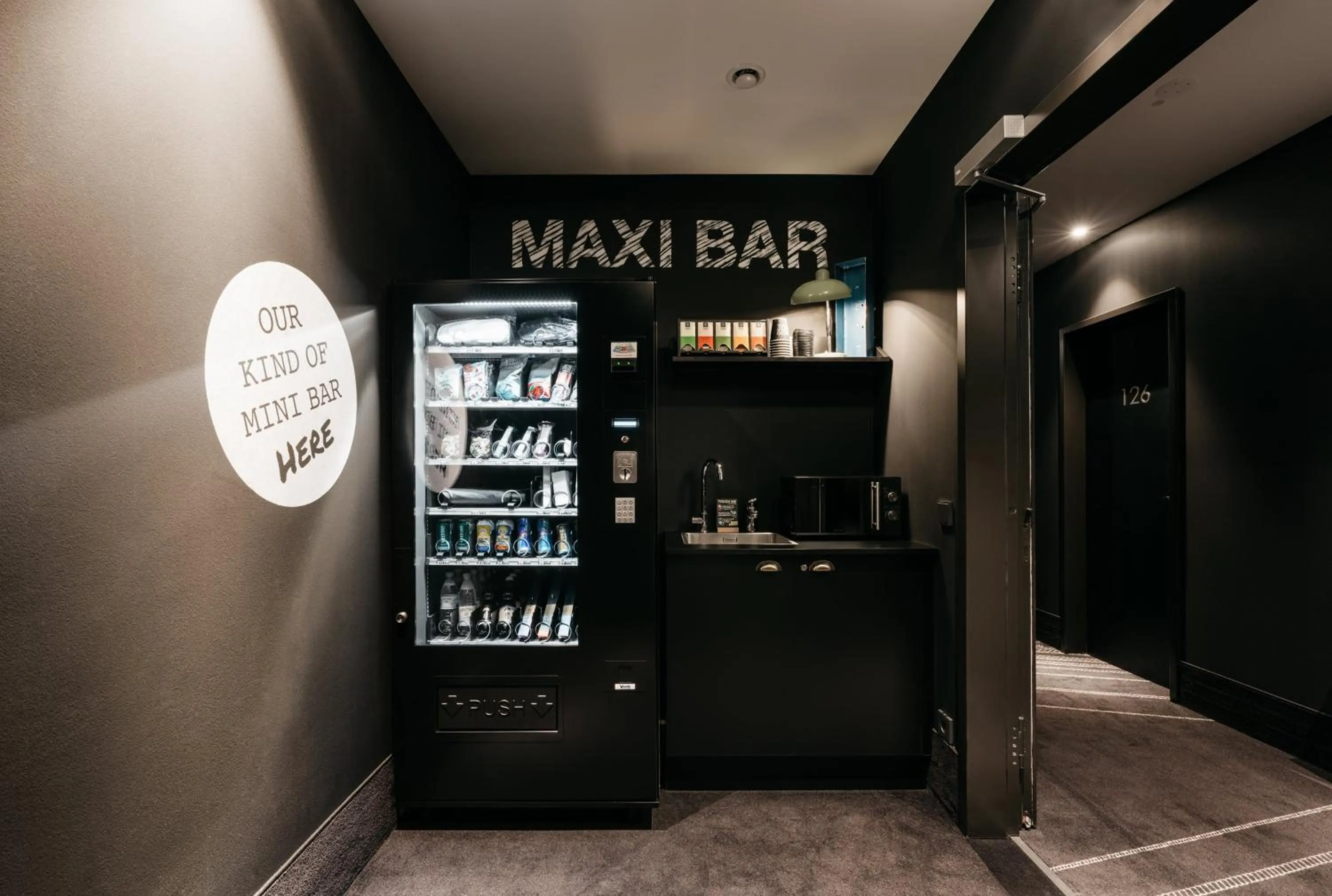 Restaurant/places to eat in Ruby Leni Hotel Dusseldorf