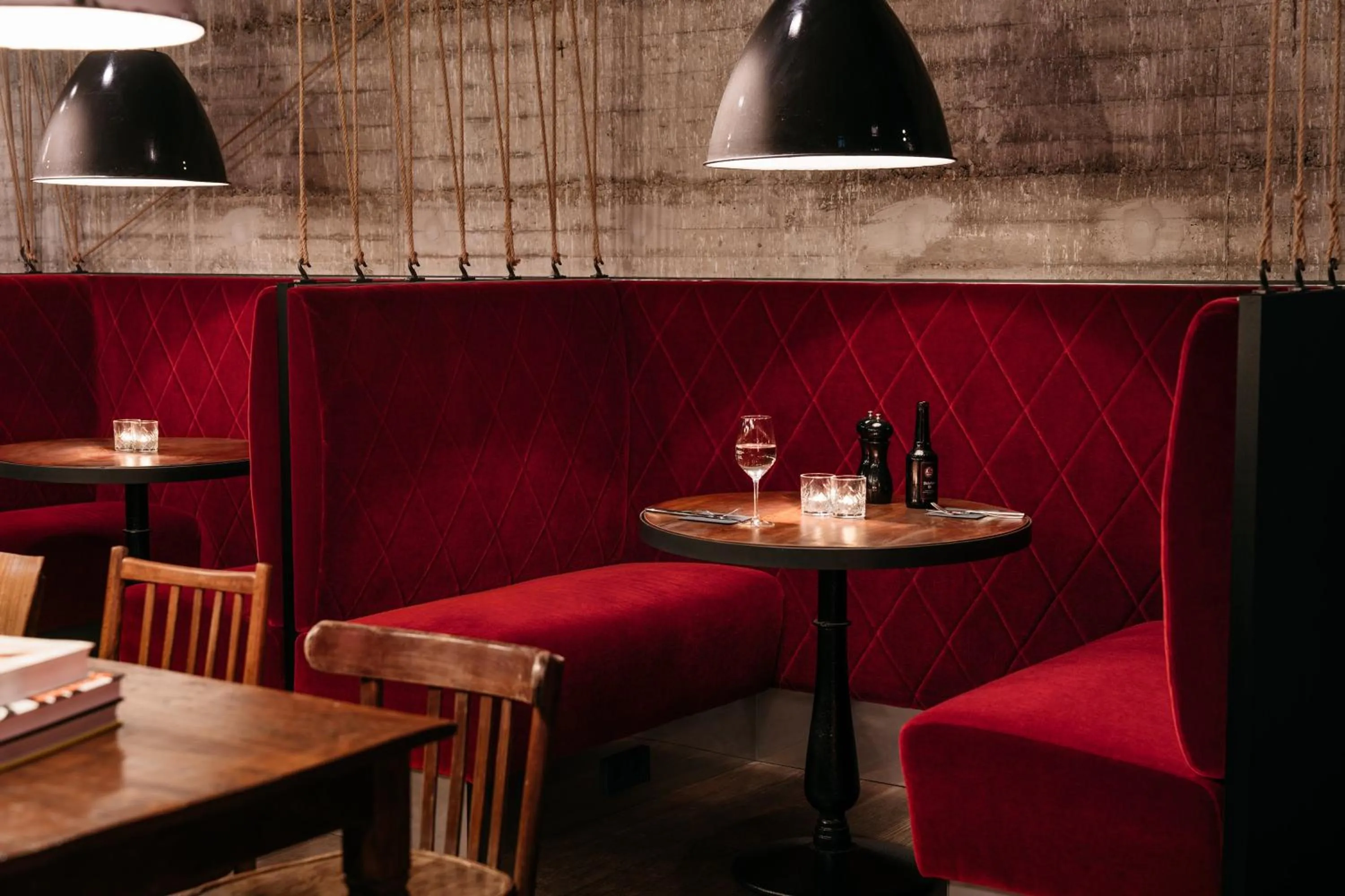 Lounge or bar in Ruby Leni Hotel Dusseldorf