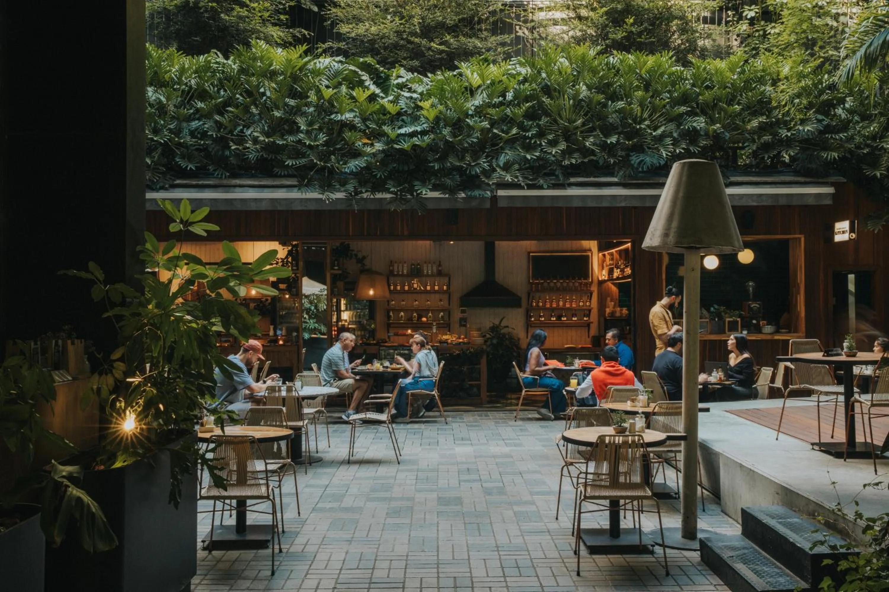 Restaurant/places to eat in The Click Clack Hotel Medellín