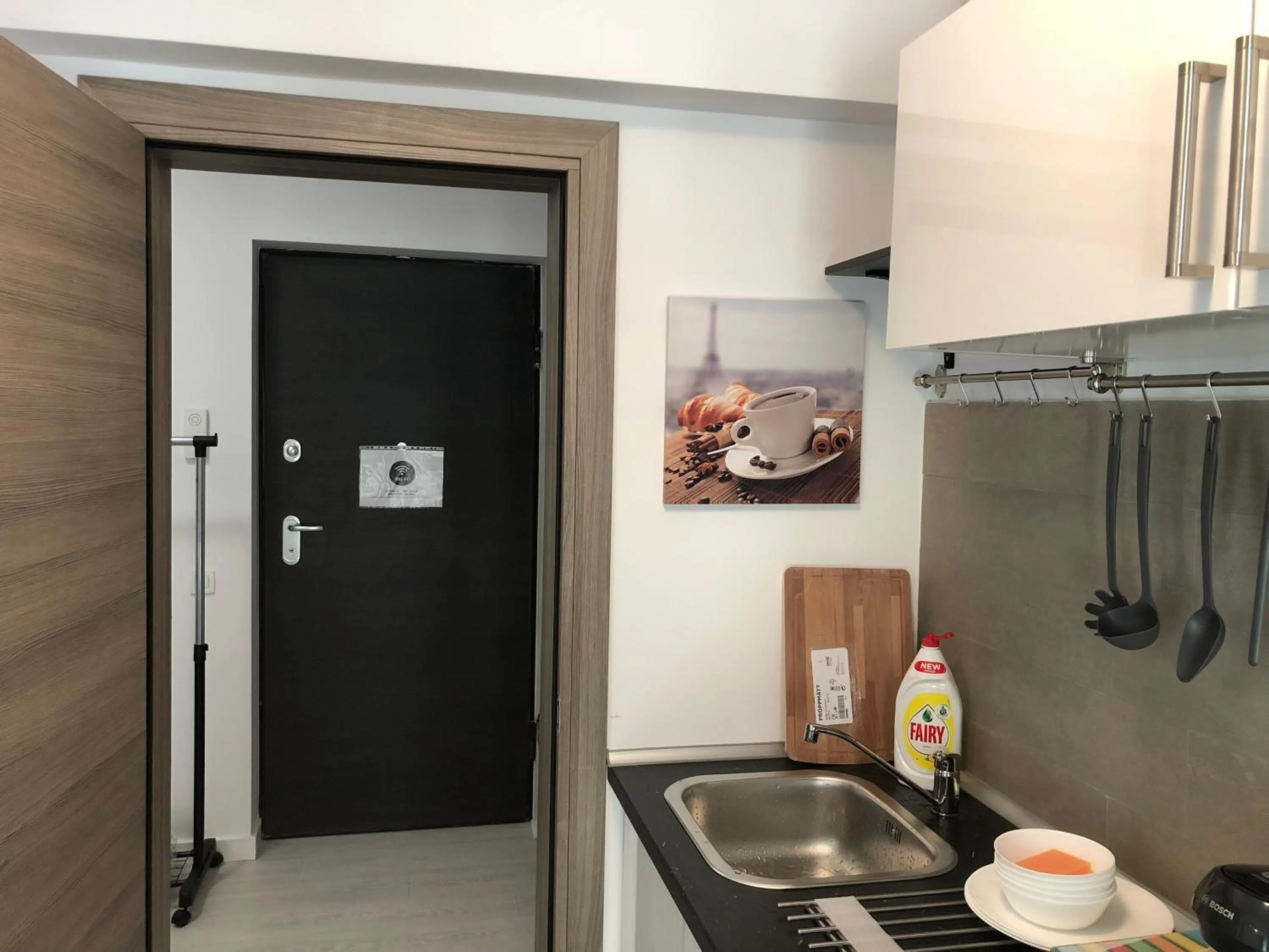 Kitchen or kitchenette in 21 Residence Apartments
