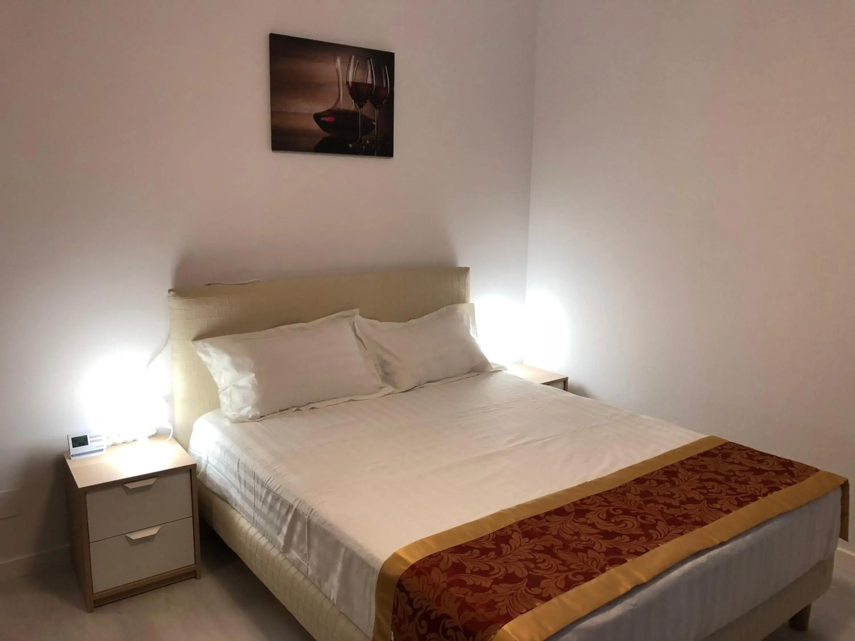 Studio Apartment - single occupancy in 21 Residence Apartments Studio Apartment - single occupancy in 21 Residence Apartments