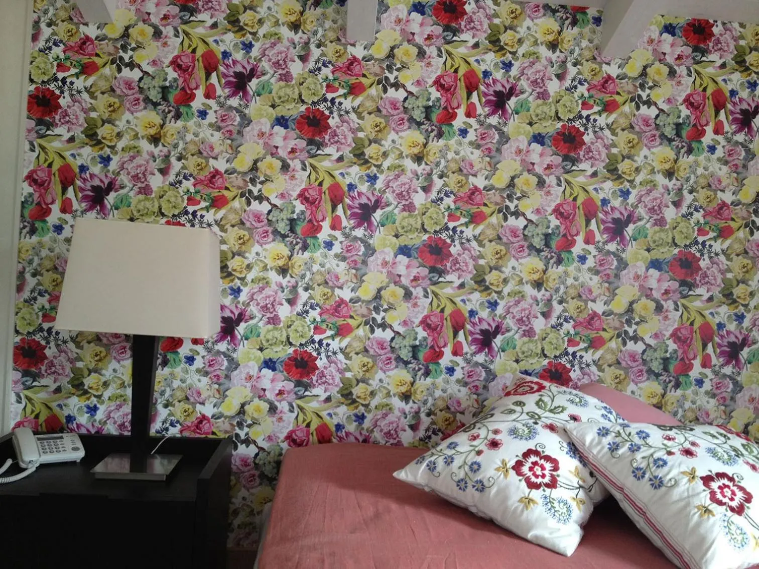 Bed in Bed&Breakfast JSuite