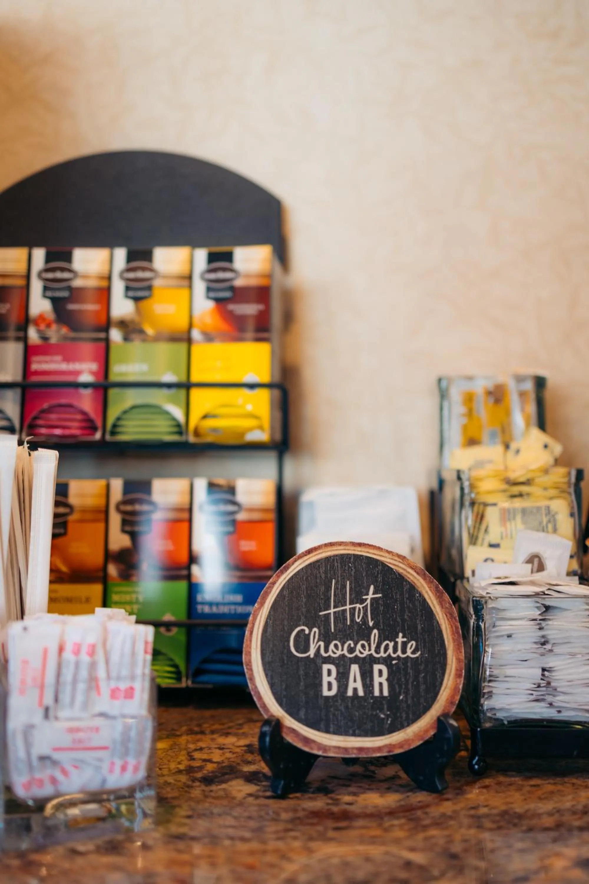 Coffee/tea facilities in Maple Tree Inn