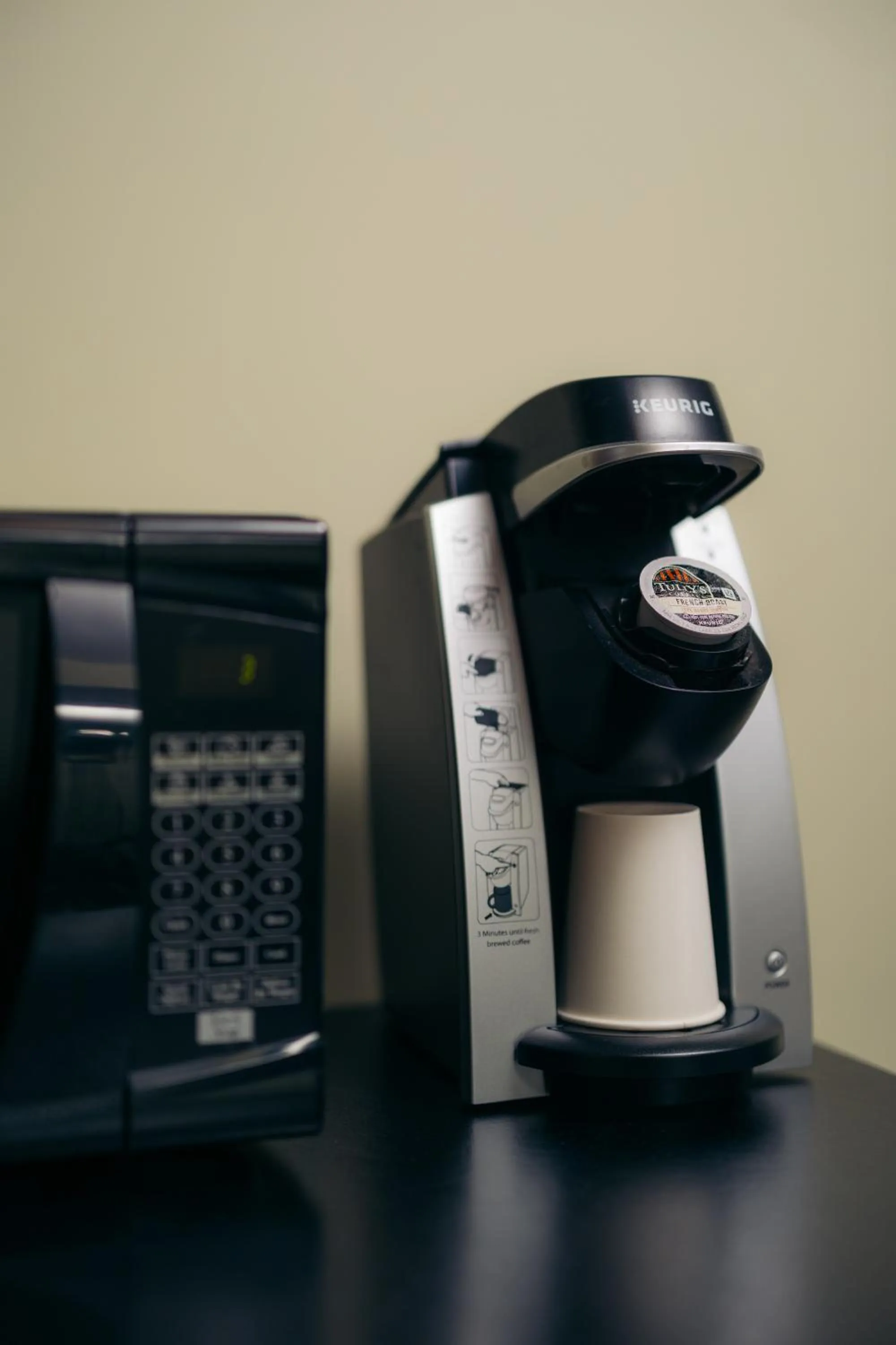 Coffee/tea facilities in Maple Tree Inn