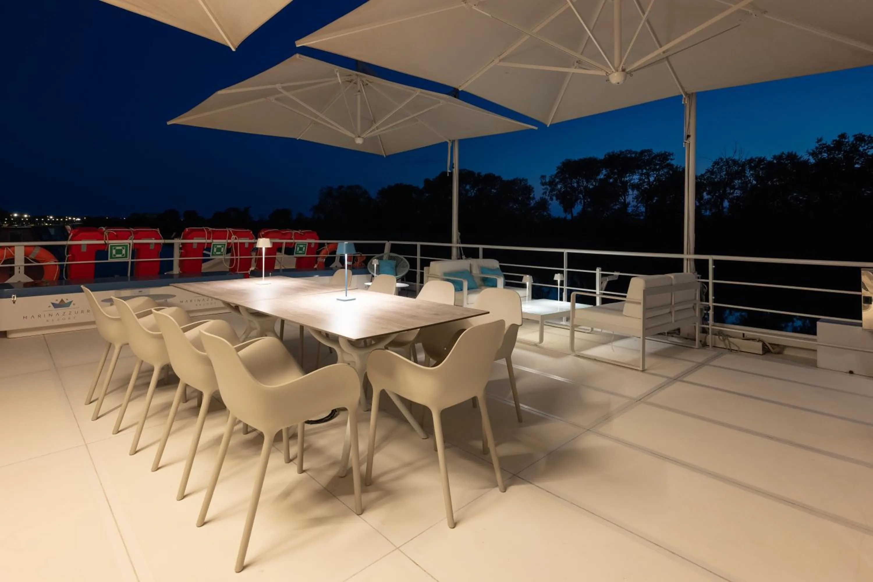 Restaurant/places to eat in Marina Azzurra Resort