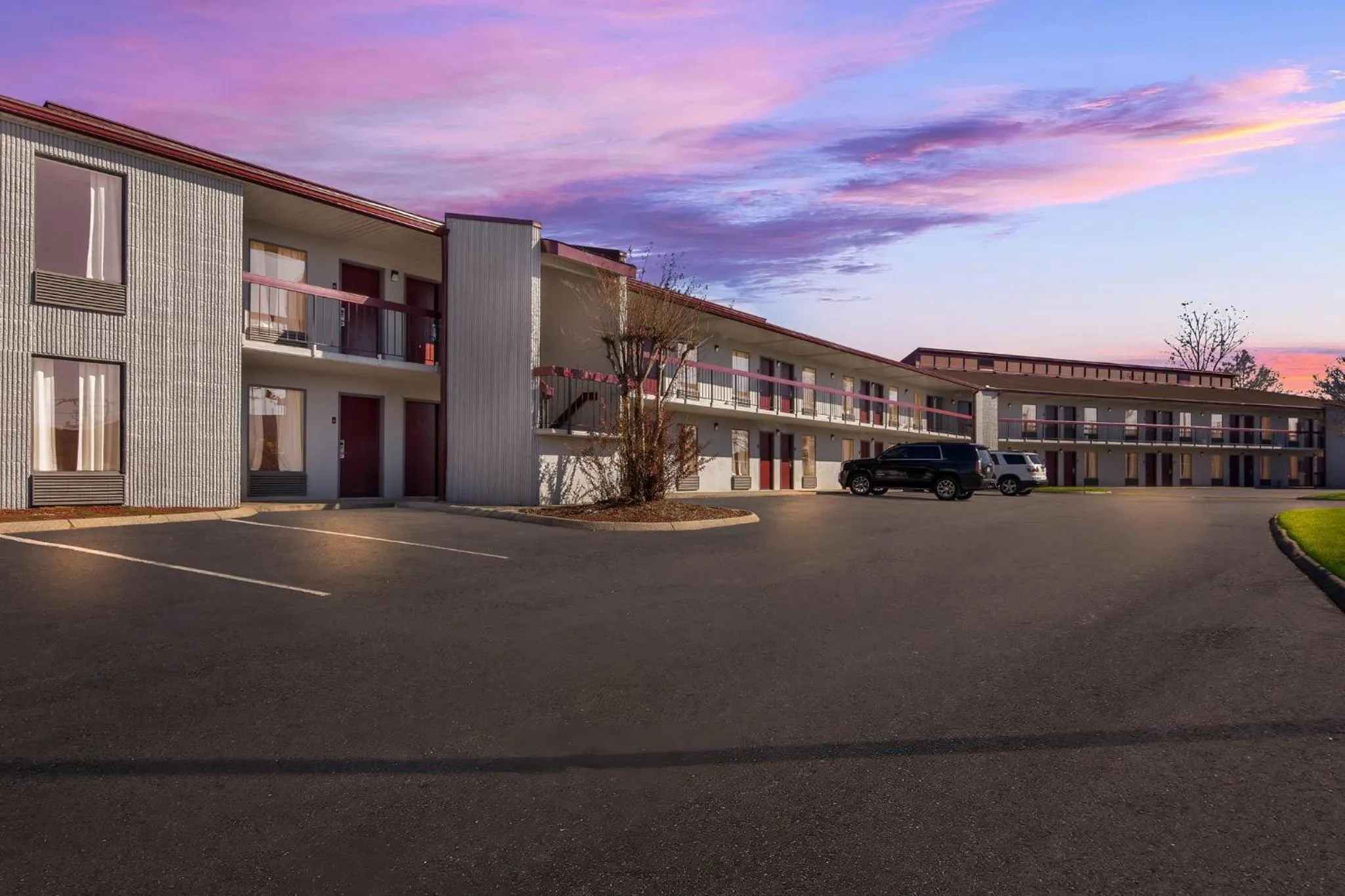 Property building in Red Roof Inn & Suites Monroe, NC