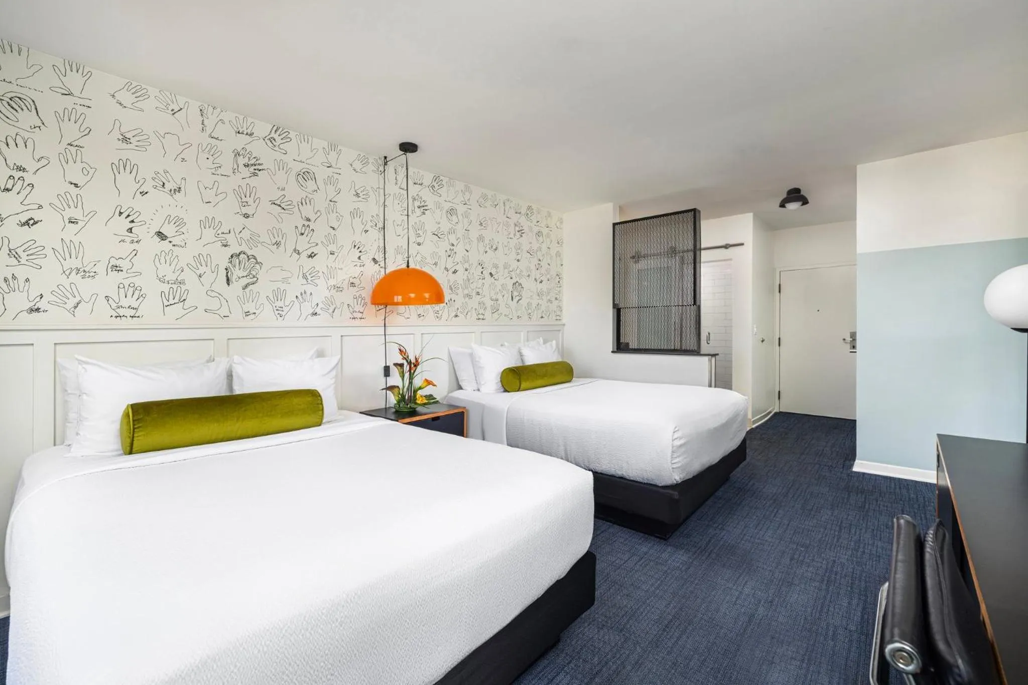 Photo of the whole room, Bed in Hotel Erwin Venice Beach