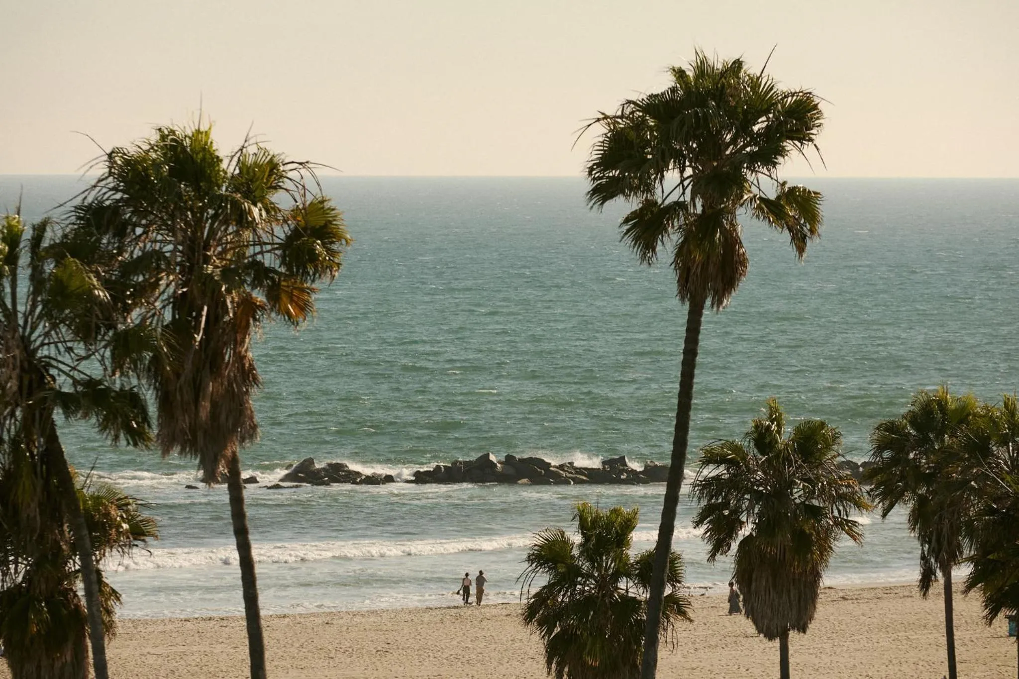 Restaurant/places to eat in Hotel Erwin Venice Beach