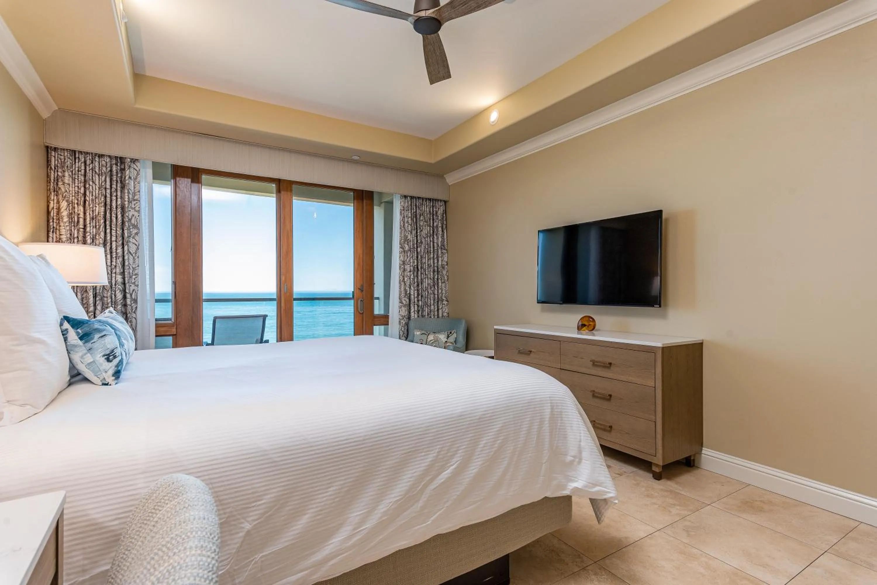 Dolphin Bay Resort and Spa