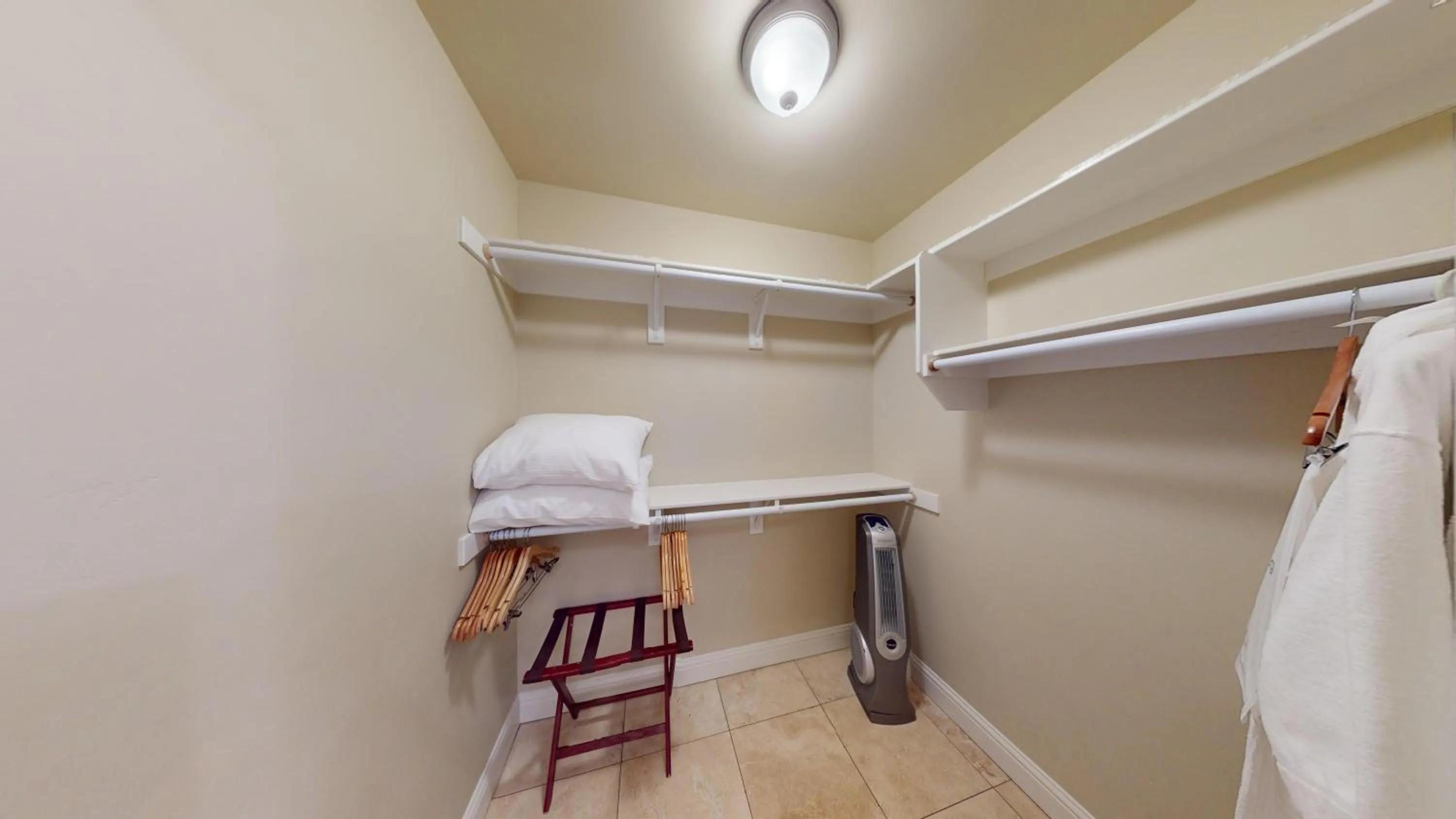 Dolphin Bay Resort and Spa