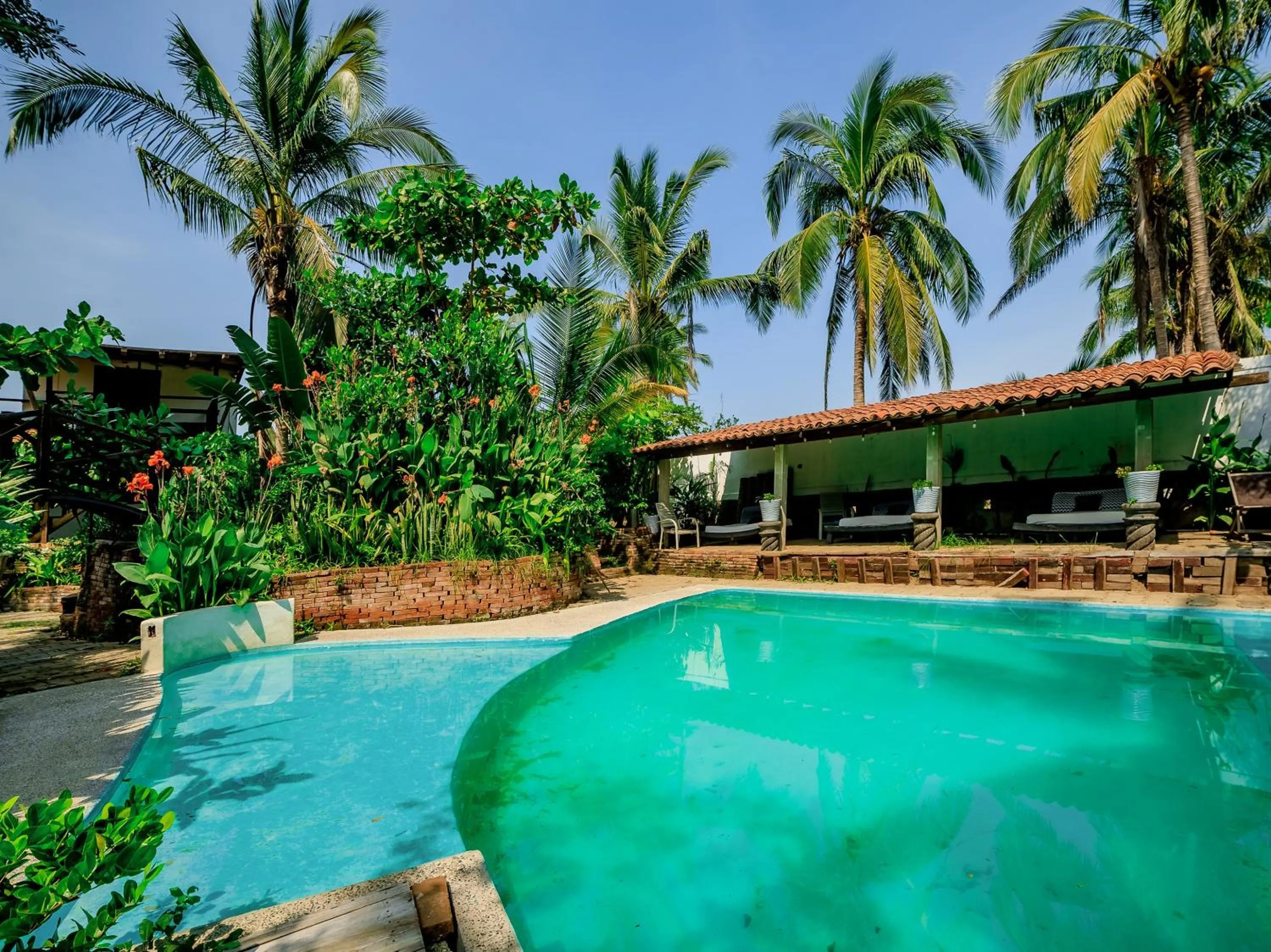 Swimming pool in Capital O Verdemar, Pie de la Cuesta