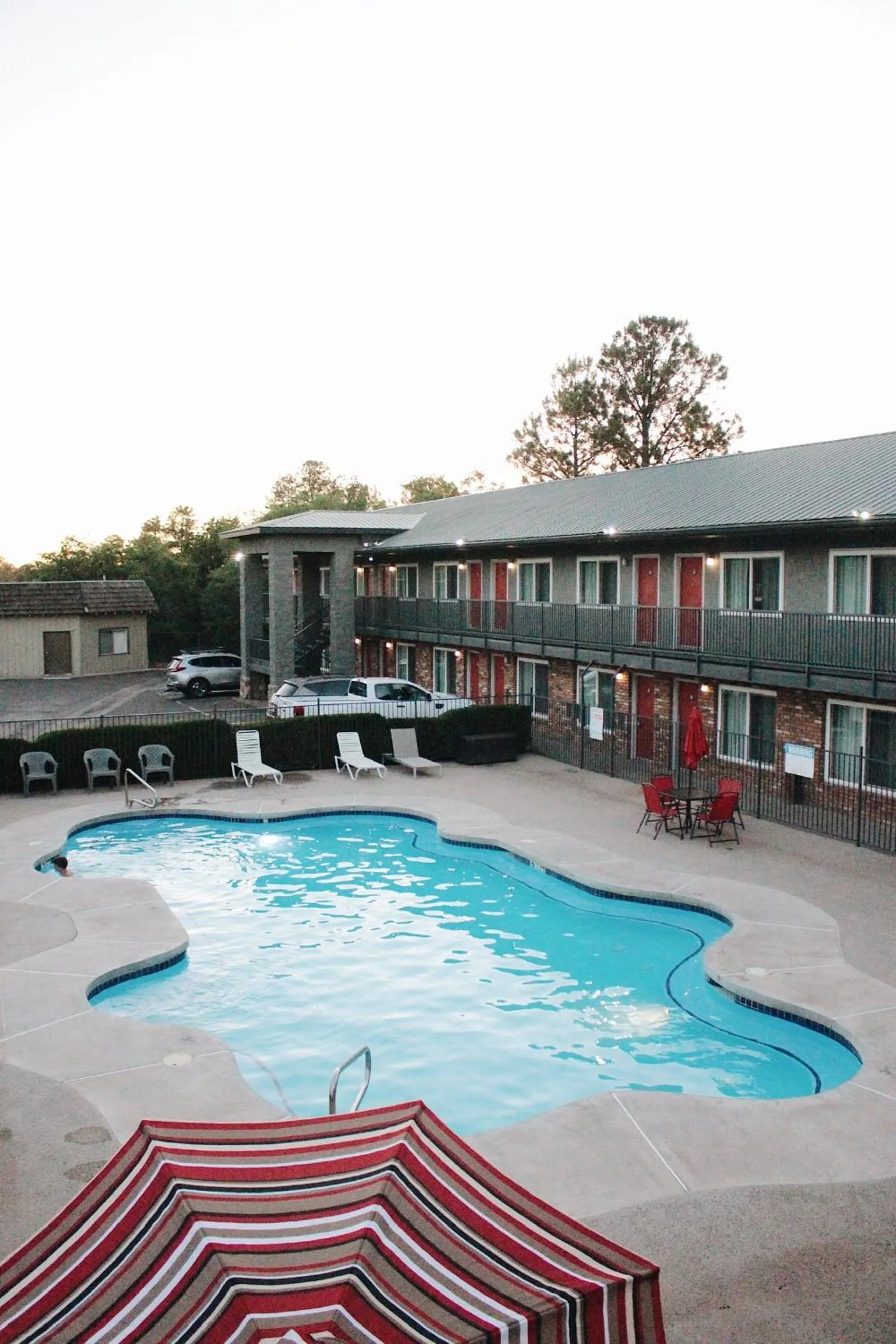 Swimming pool in Days Inn by Wyndham Show Low