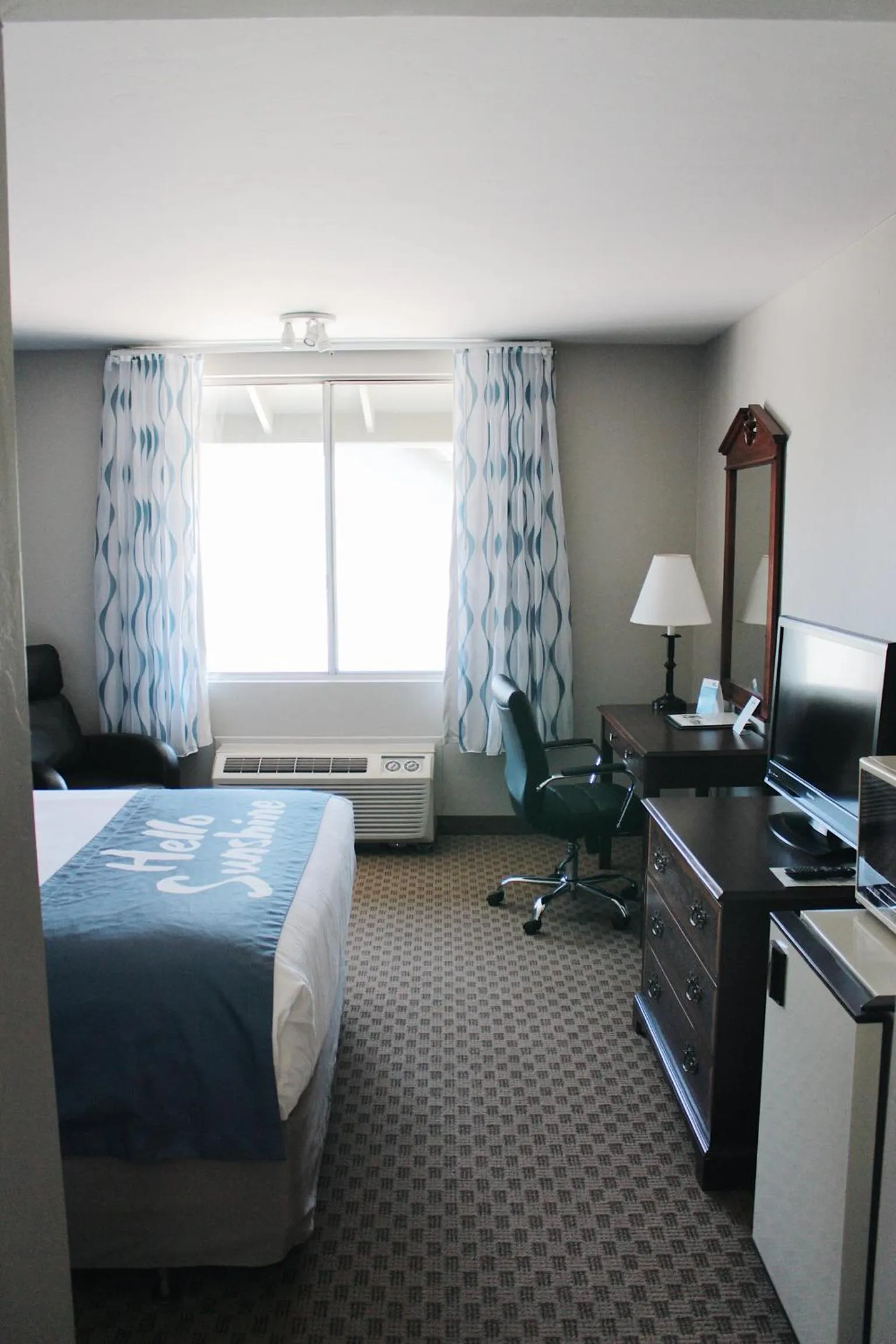 Photo of the whole room, Bed in Days Inn by Wyndham Show Low