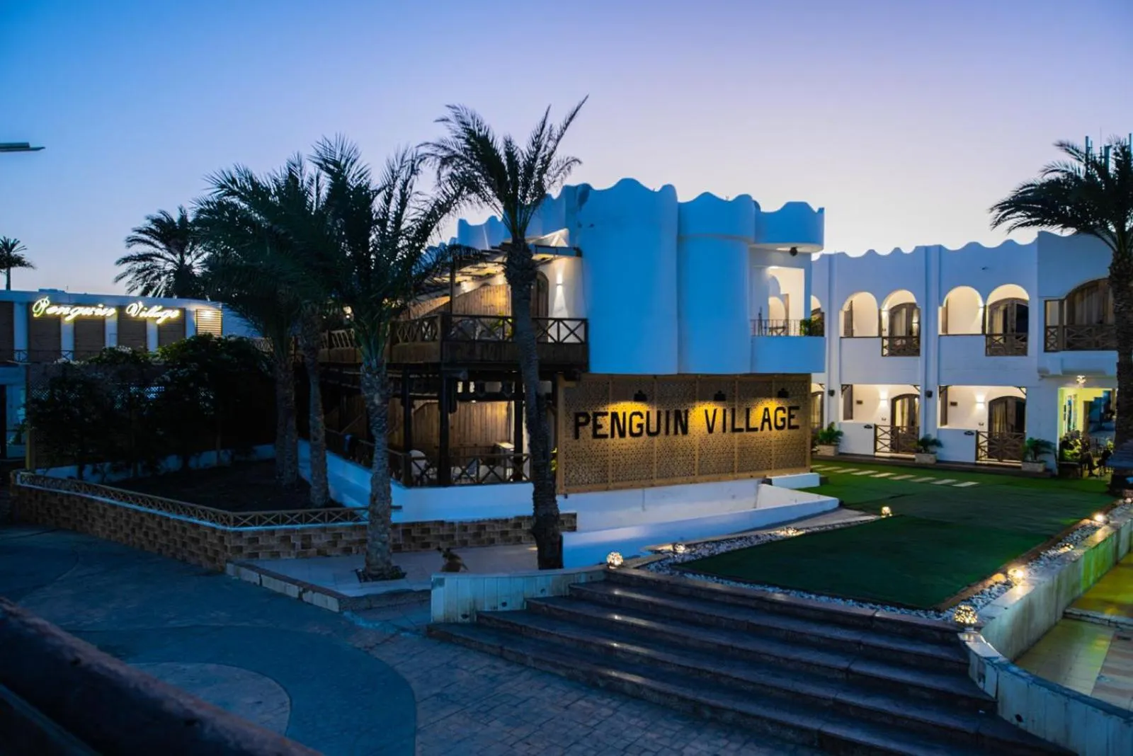 Restaurant/places to eat in Penguin Village Dahab