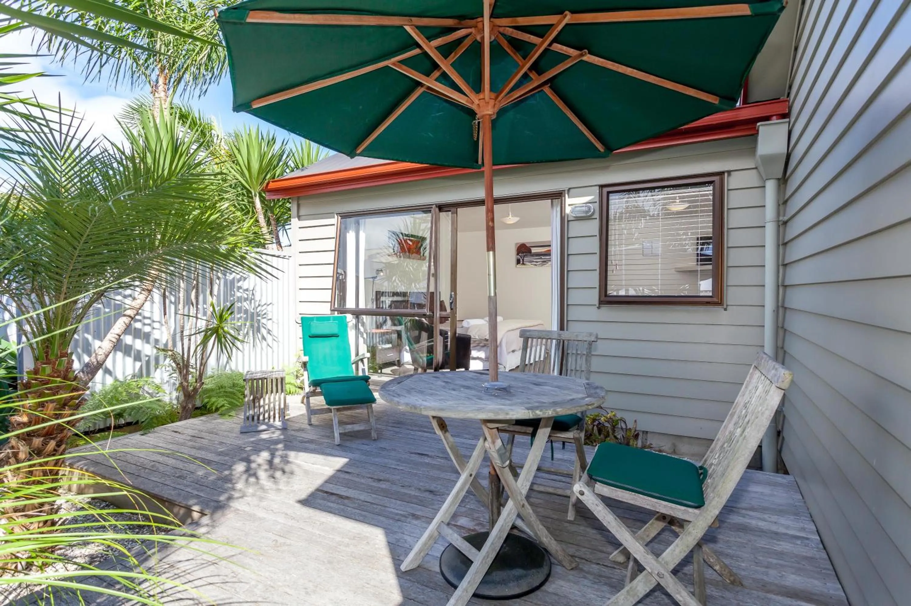 Patio in Tairua Shores Motel