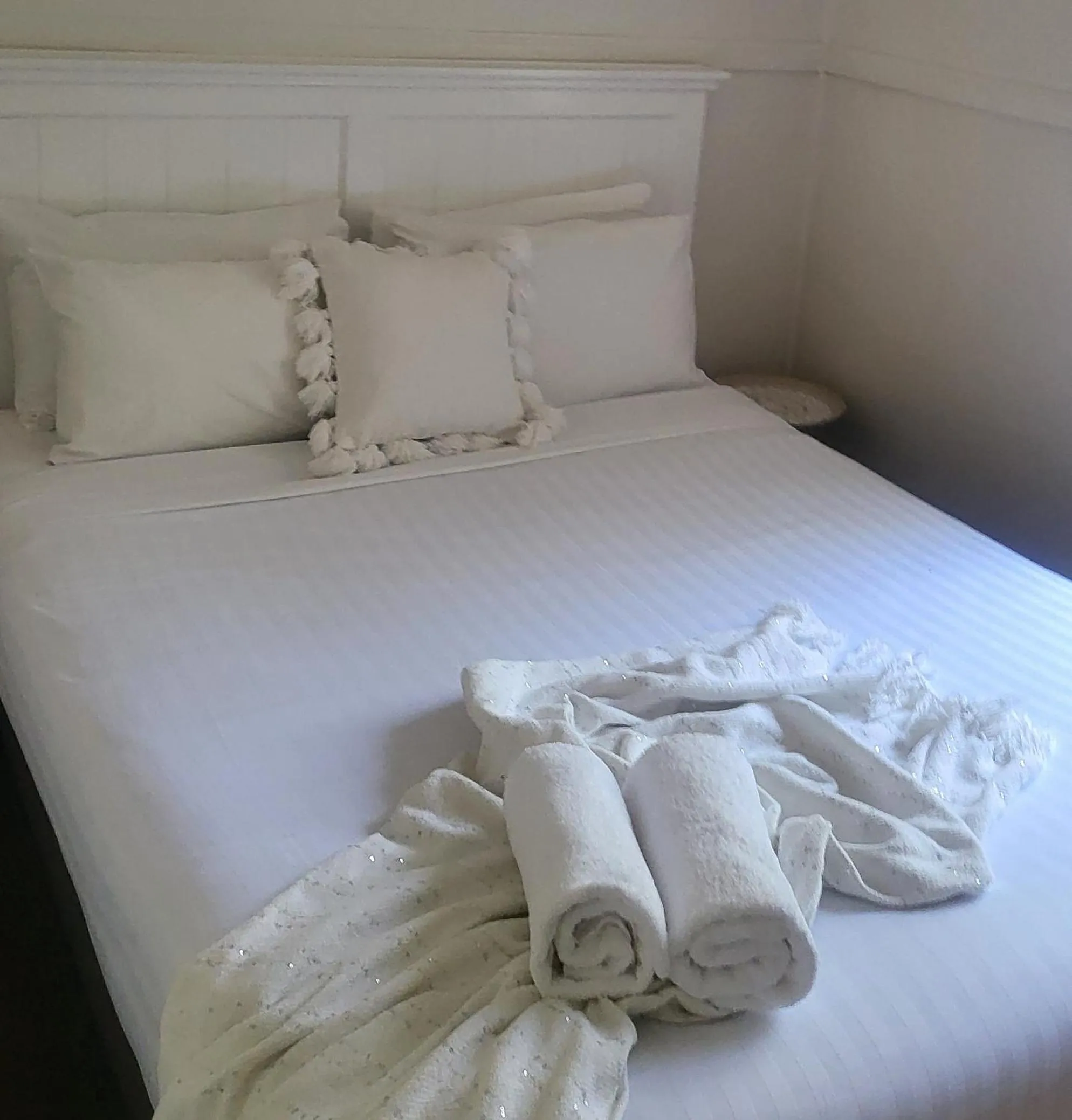 Bedroom, Bed in The Retreat Port Stephens