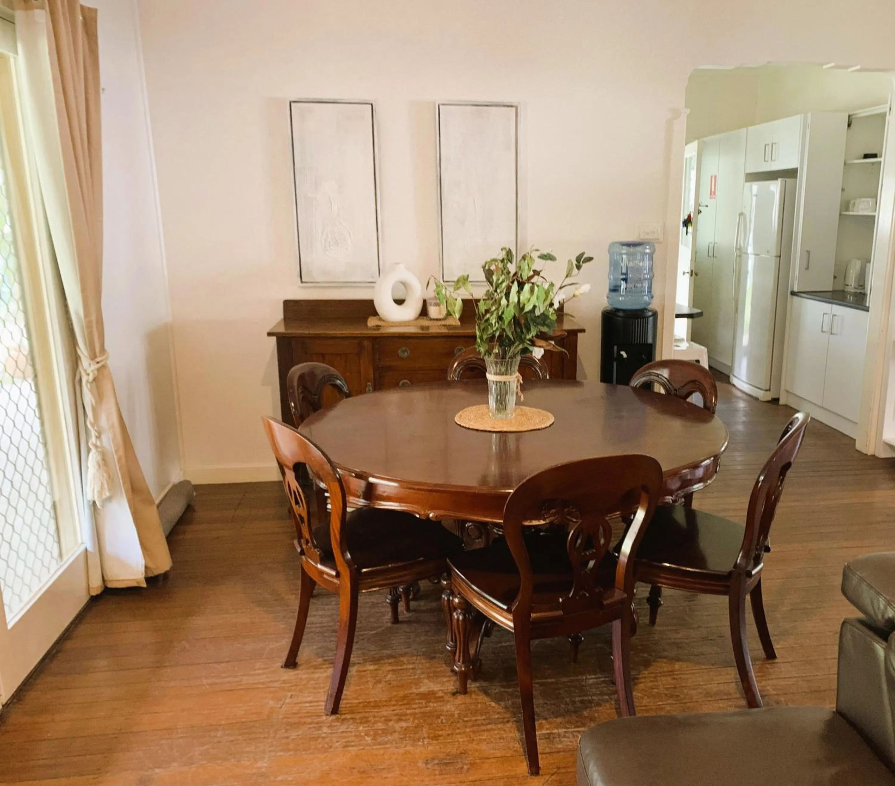 Living room in The Retreat Port Stephens