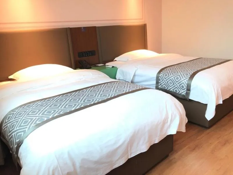 Bed in GMA Hotel ShangHai WuNing Road ZhenPing Road Metro Station