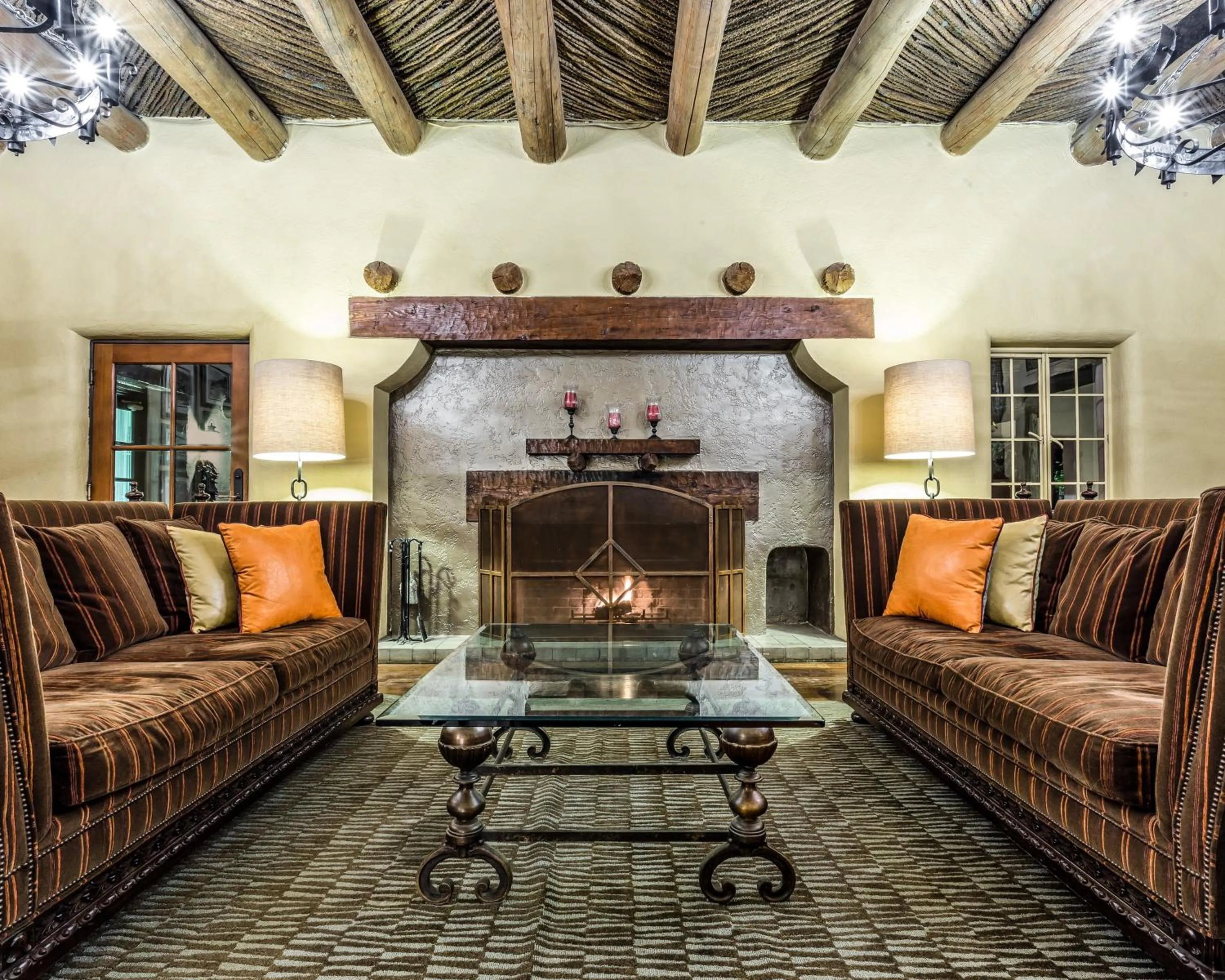 Library in Westward Look Wyndham Grand Resort & Spa