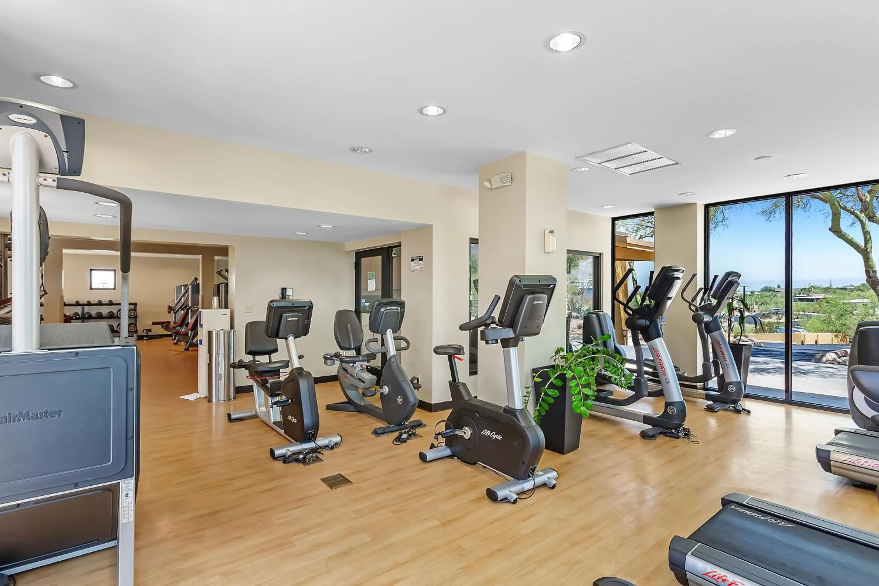 Fitness centre/facilities in Westward Look Wyndham Grand Resort & Spa