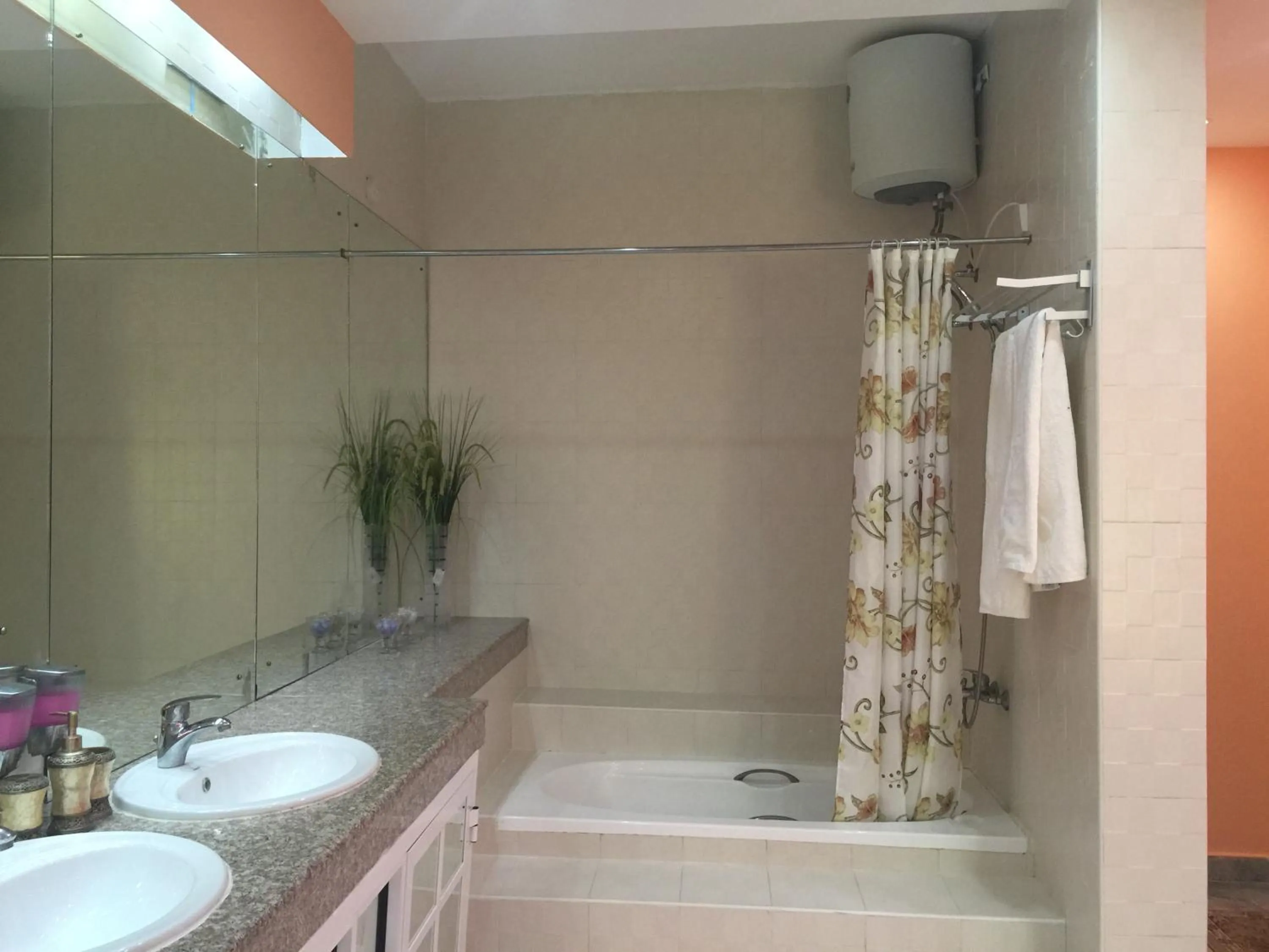 Bathroom in Oriental Nights Rest House