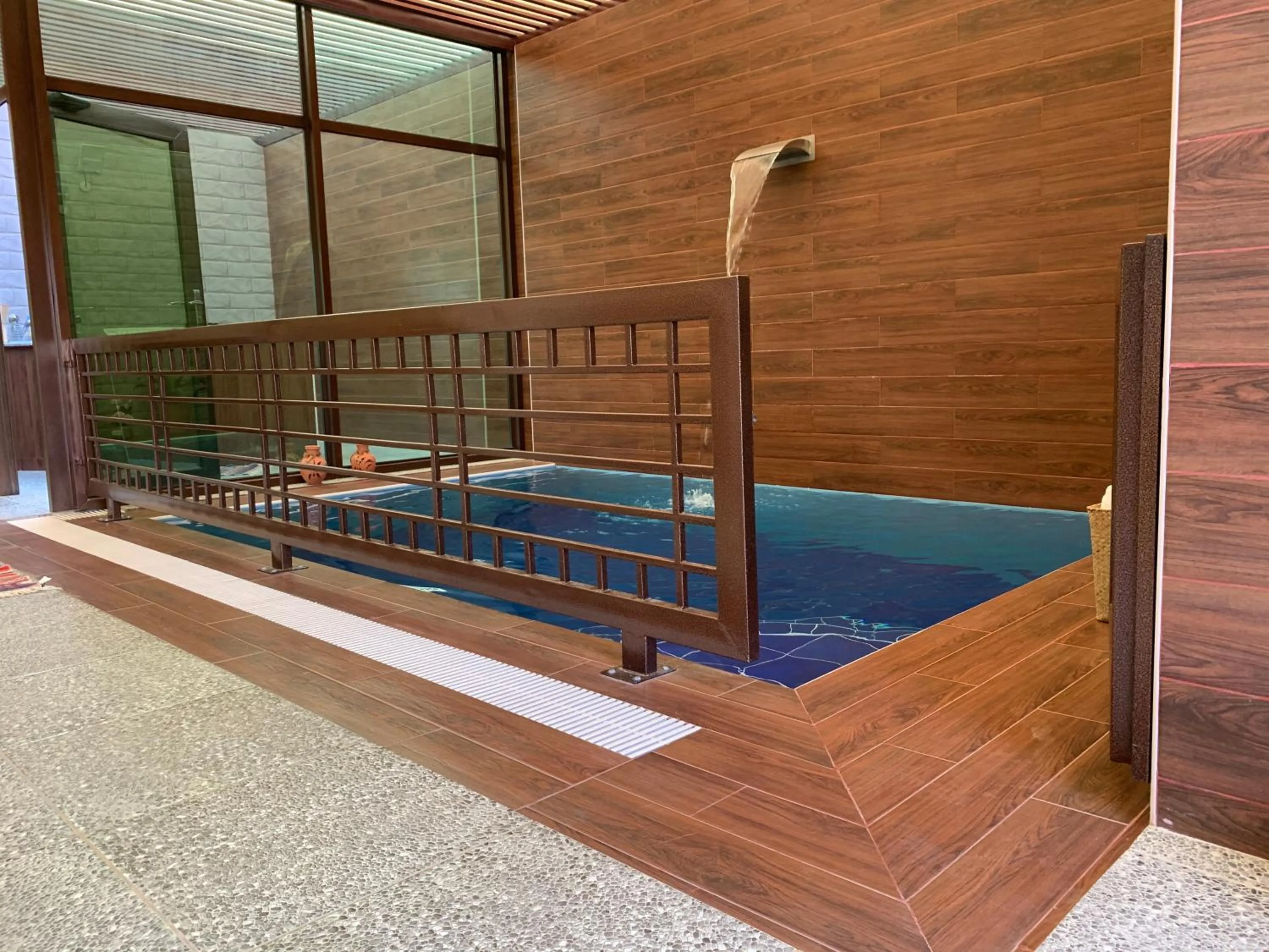 Swimming pool in Oriental Nights Rest House