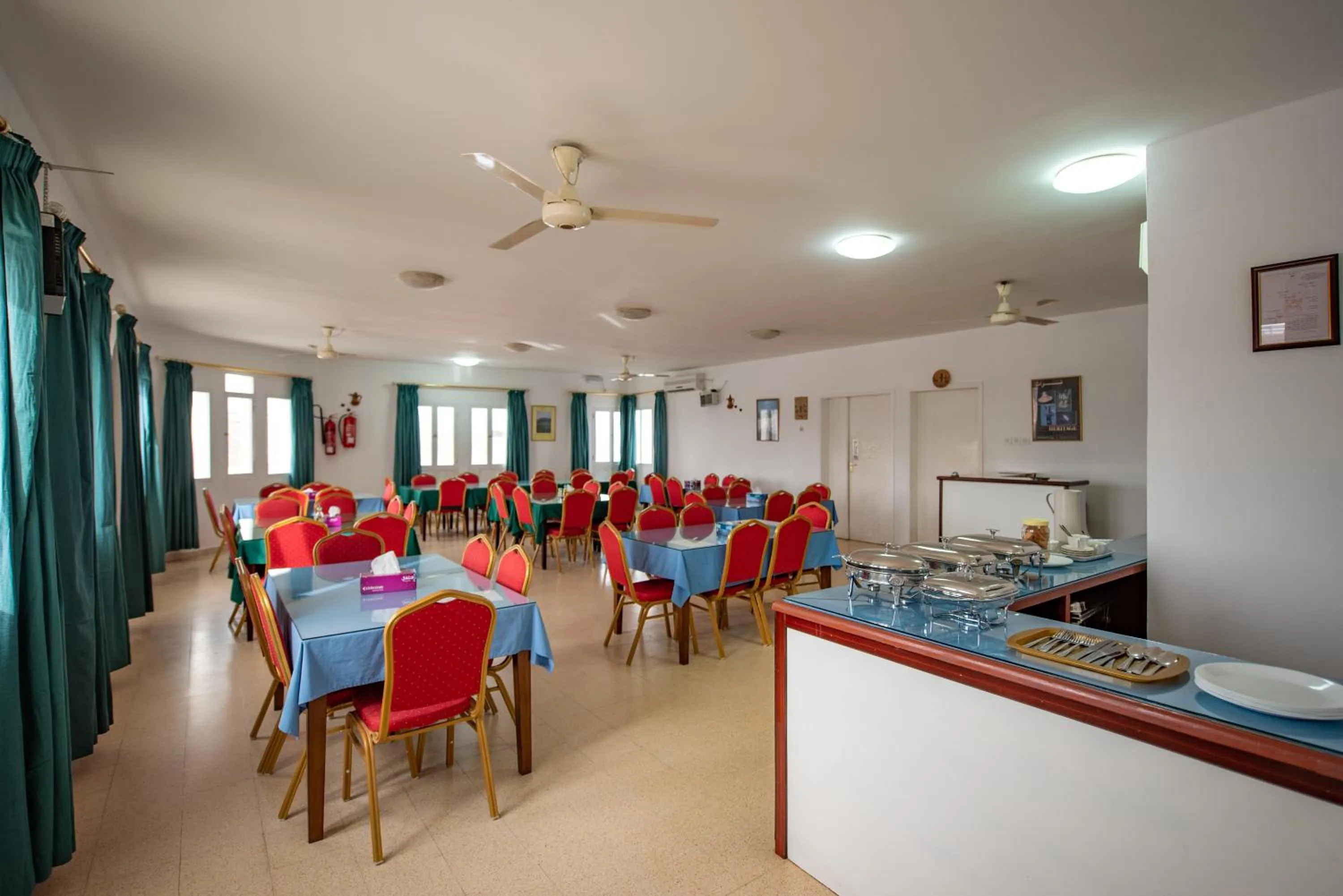 Restaurant/places to eat in Oriental Nights Rest House