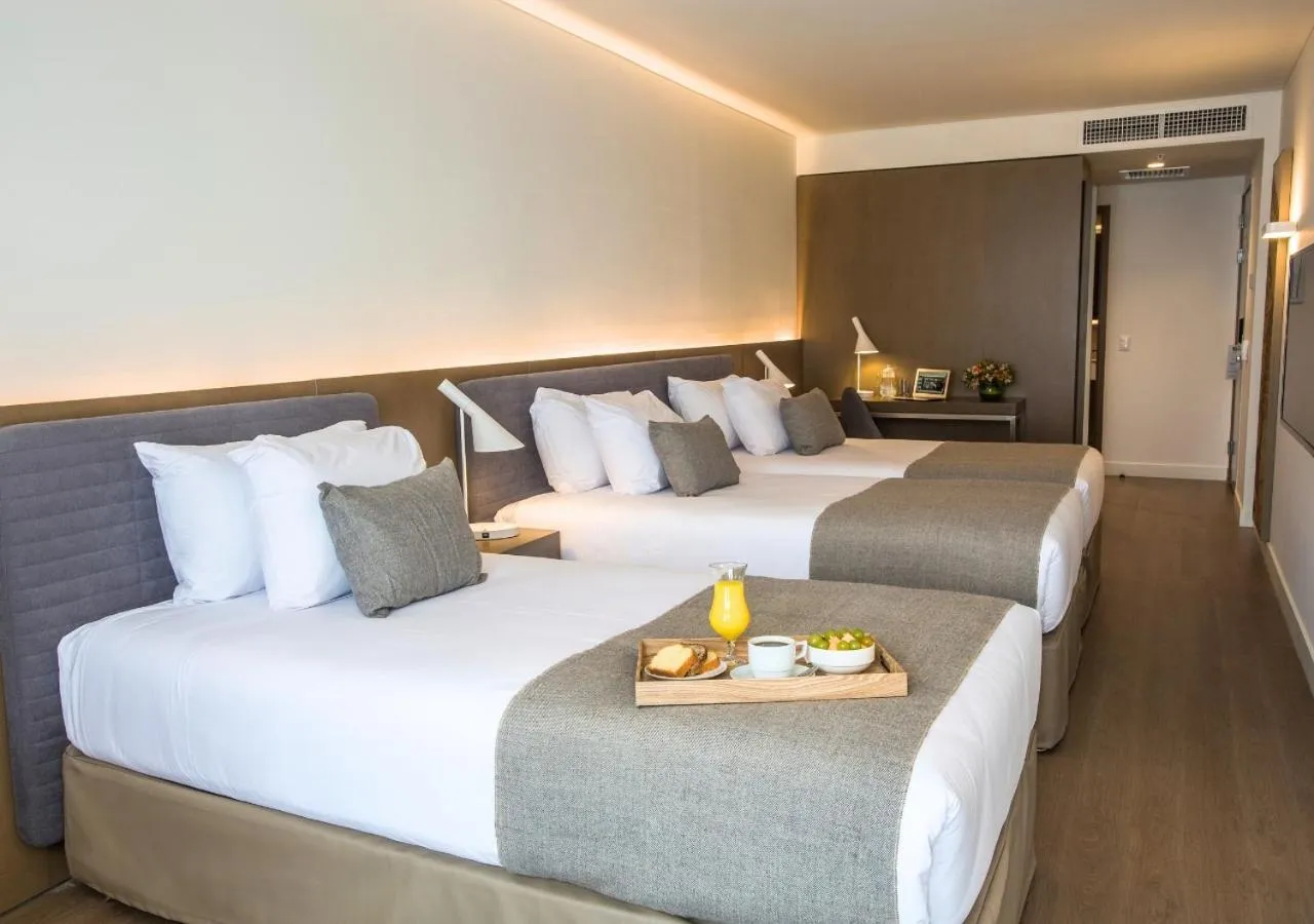 Photo of the whole room, Bed in Dazzler by Wyndham Lima San Isidro