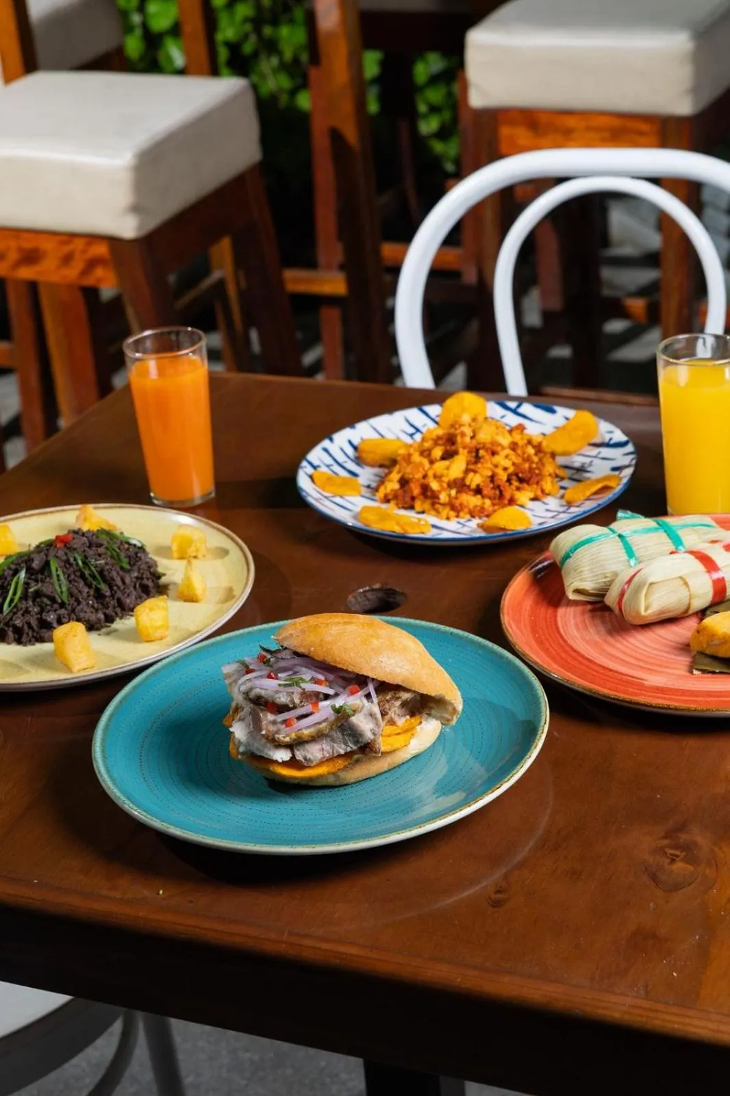 Food and drinks in Dazzler by Wyndham Lima San Isidro