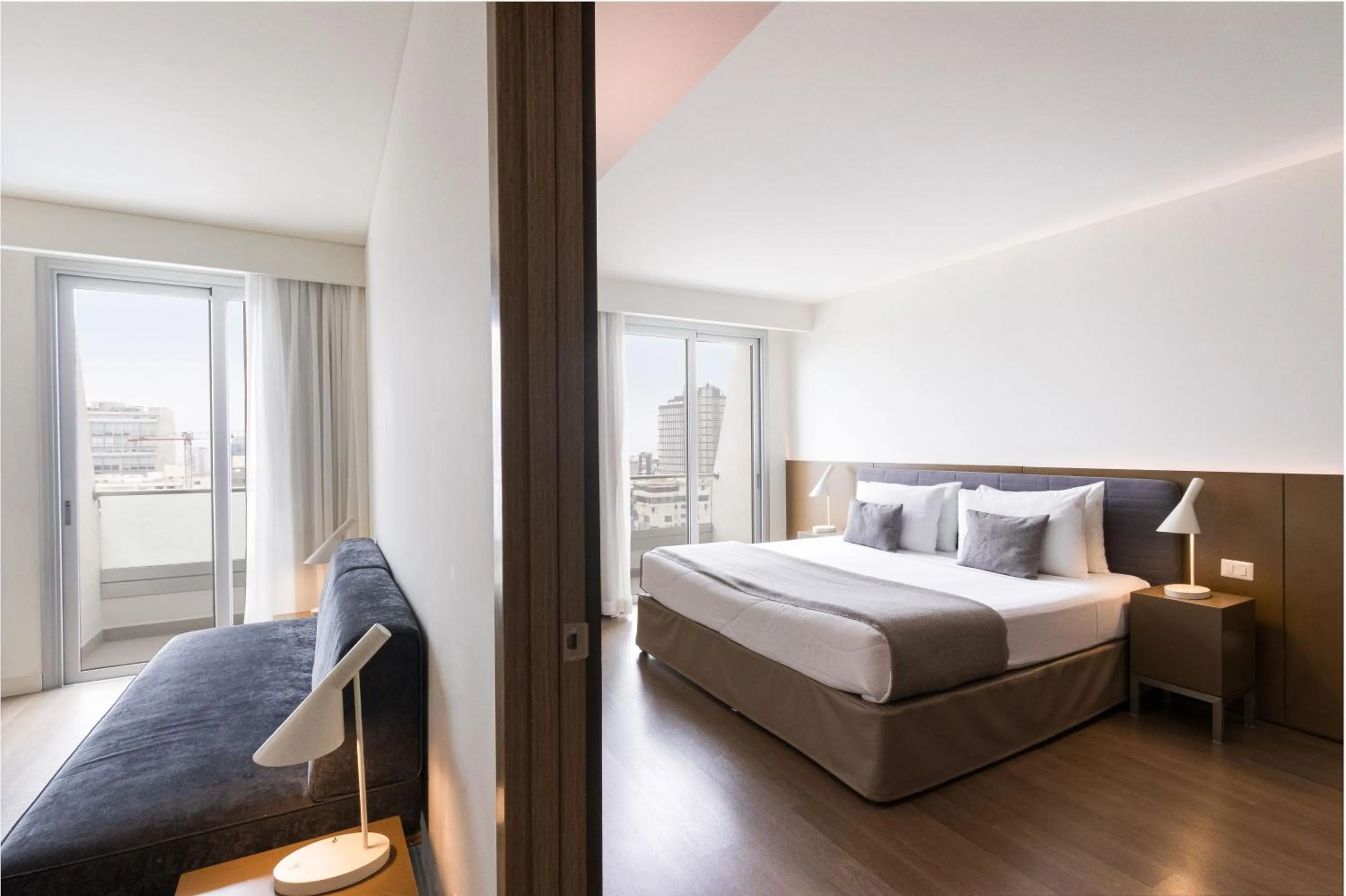 Living room, Bed in Dazzler by Wyndham Lima San Isidro