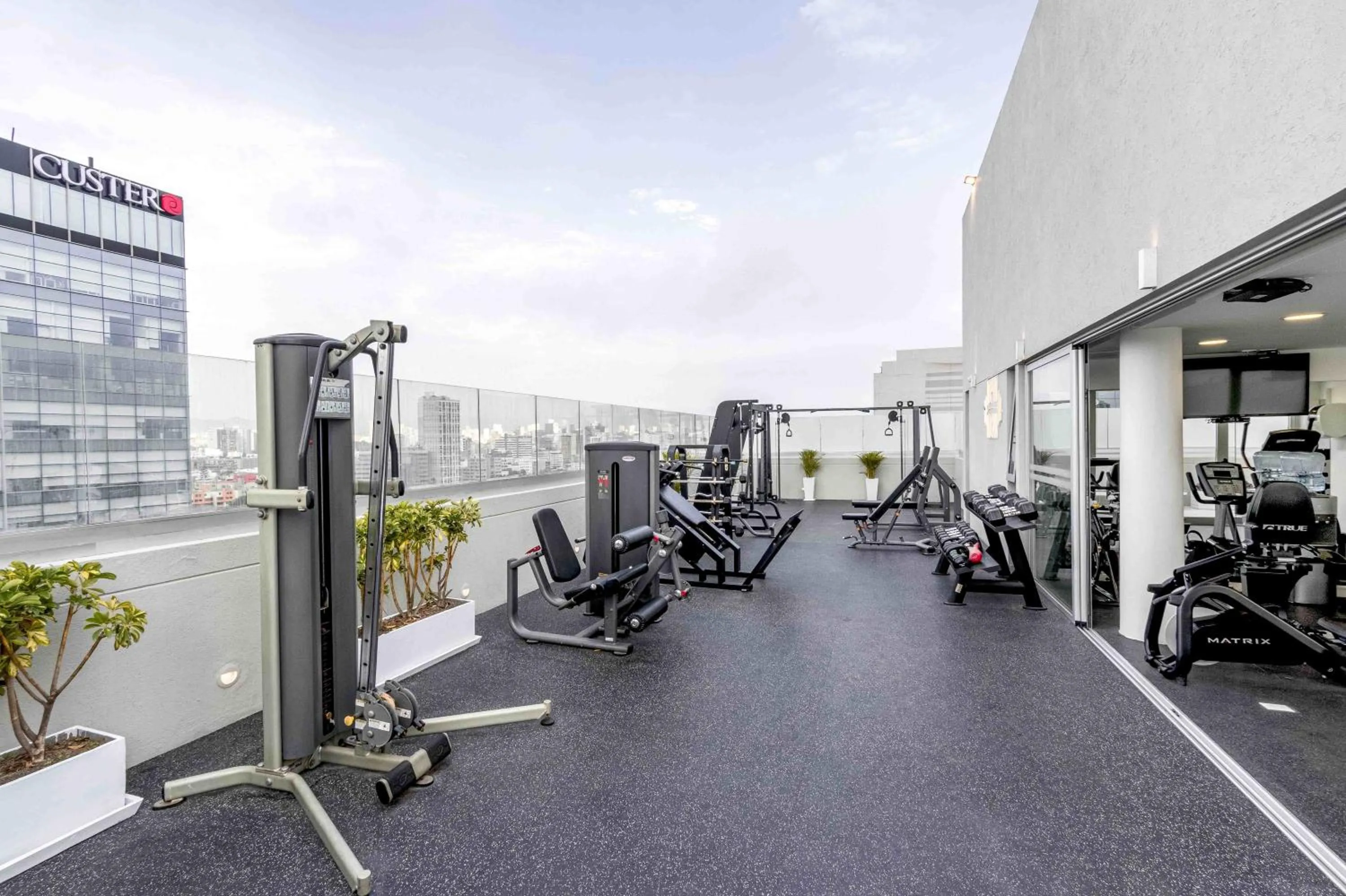 Fitness centre/facilities in Dazzler by Wyndham Lima San Isidro