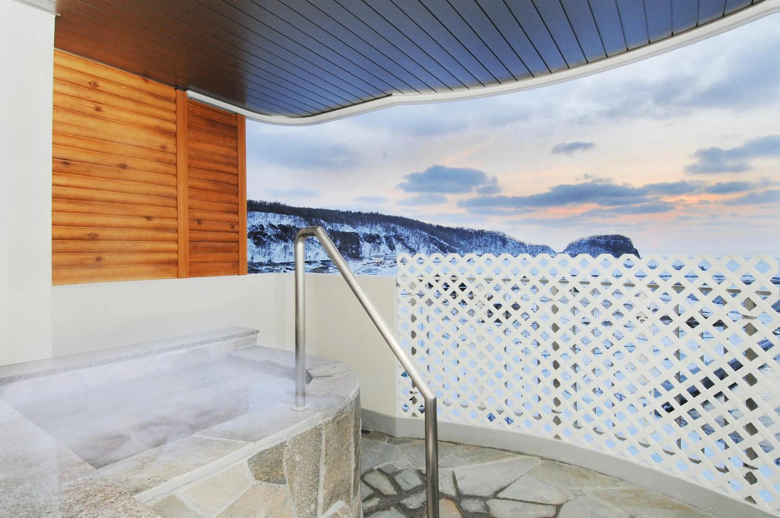 Hot Spring Bath in Shiretoko Noble Hotel