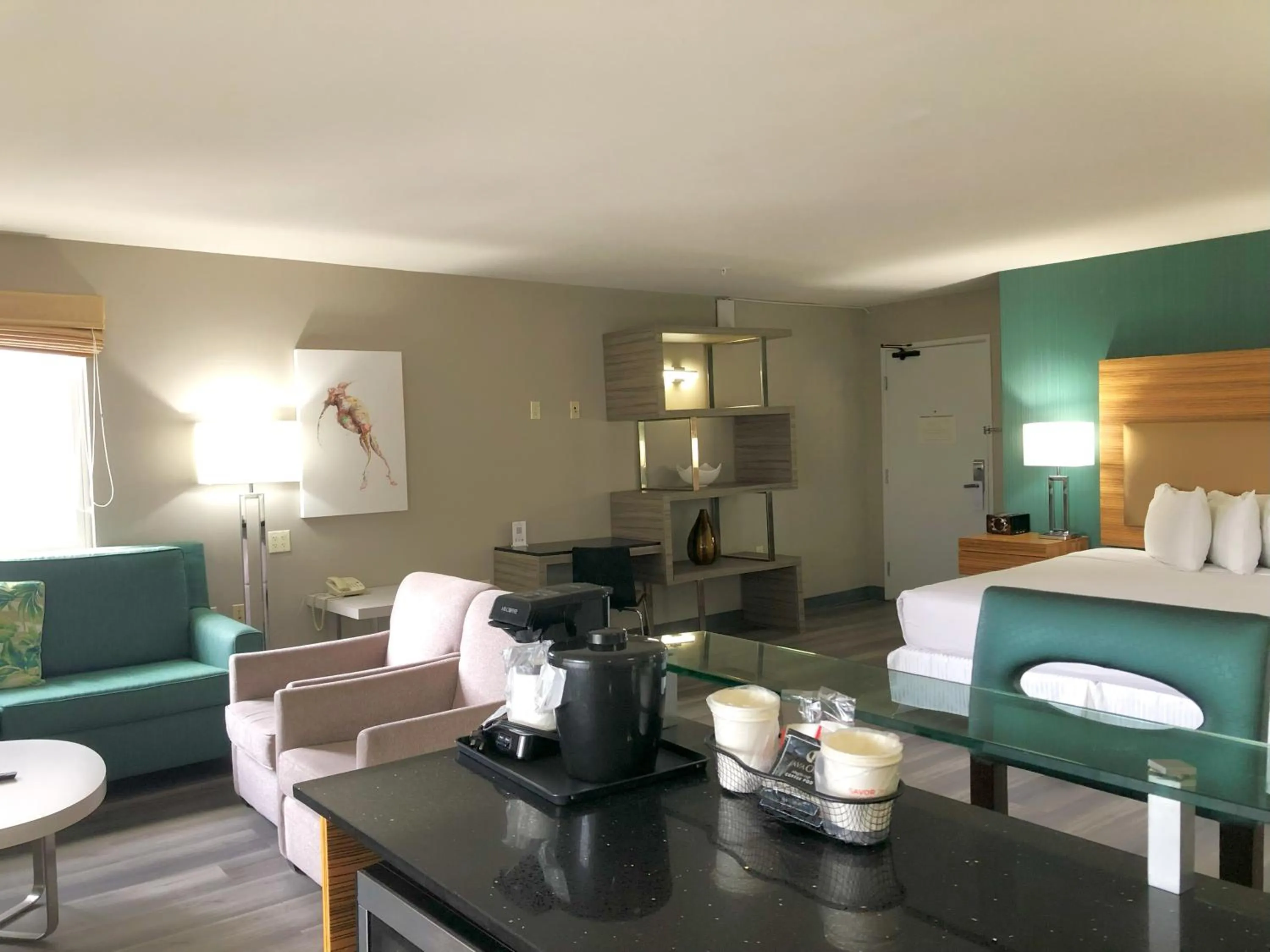 Coffee/tea facilities in Porto Vista Hotel In Little Italy