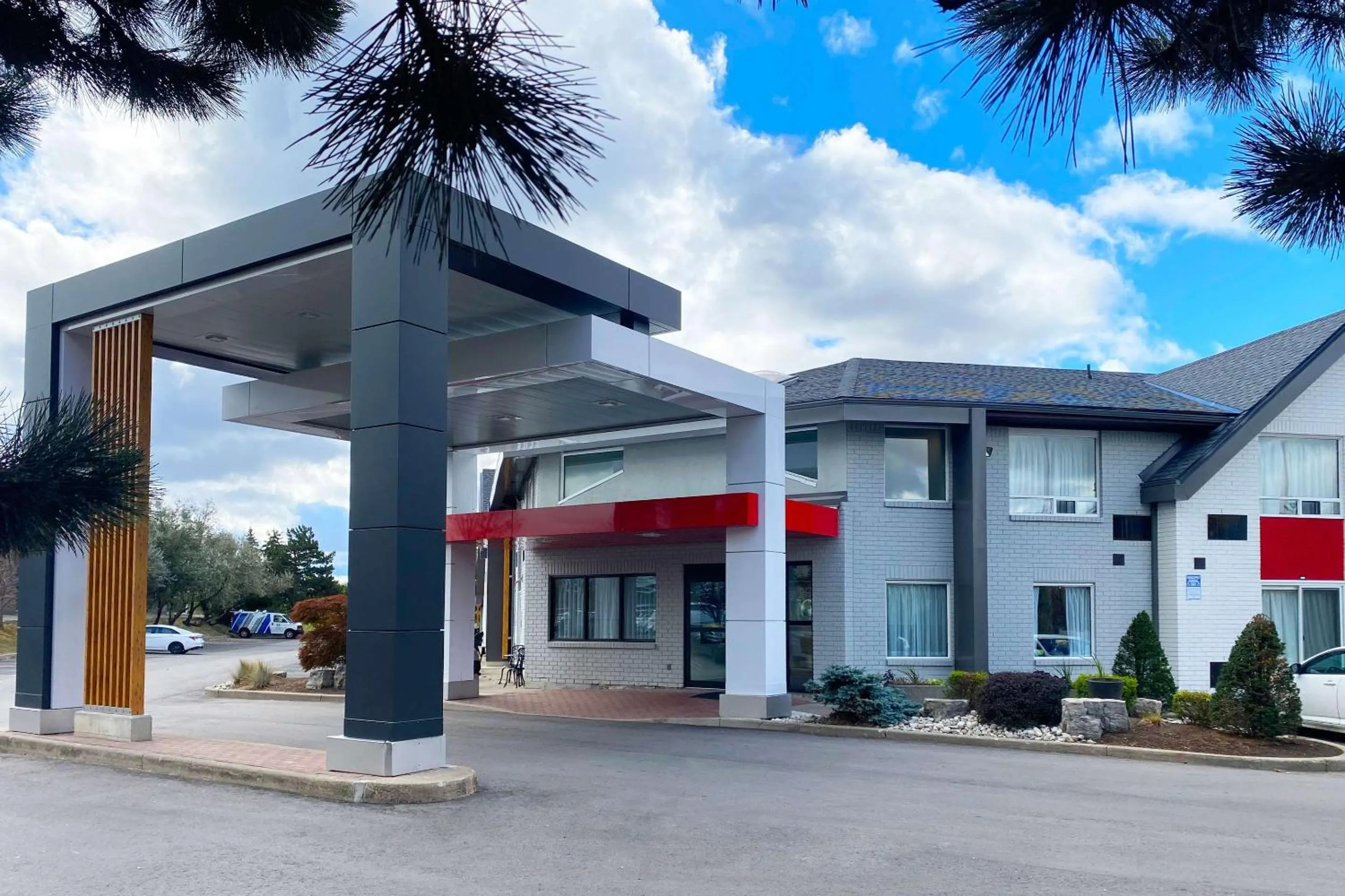 Property building in Comfort Inn