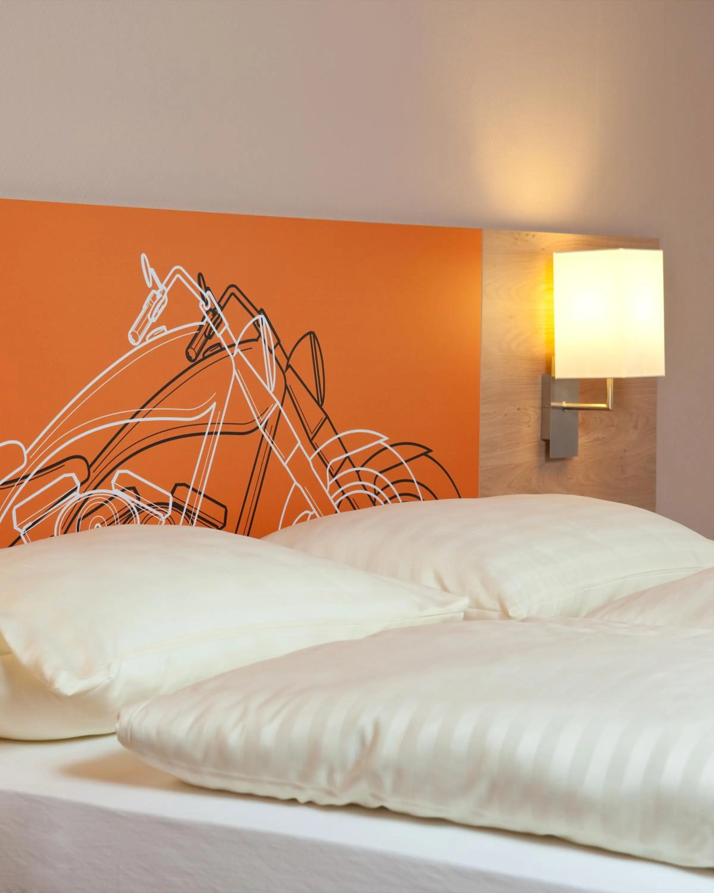 Bed in Hotel Kuchlerwirt