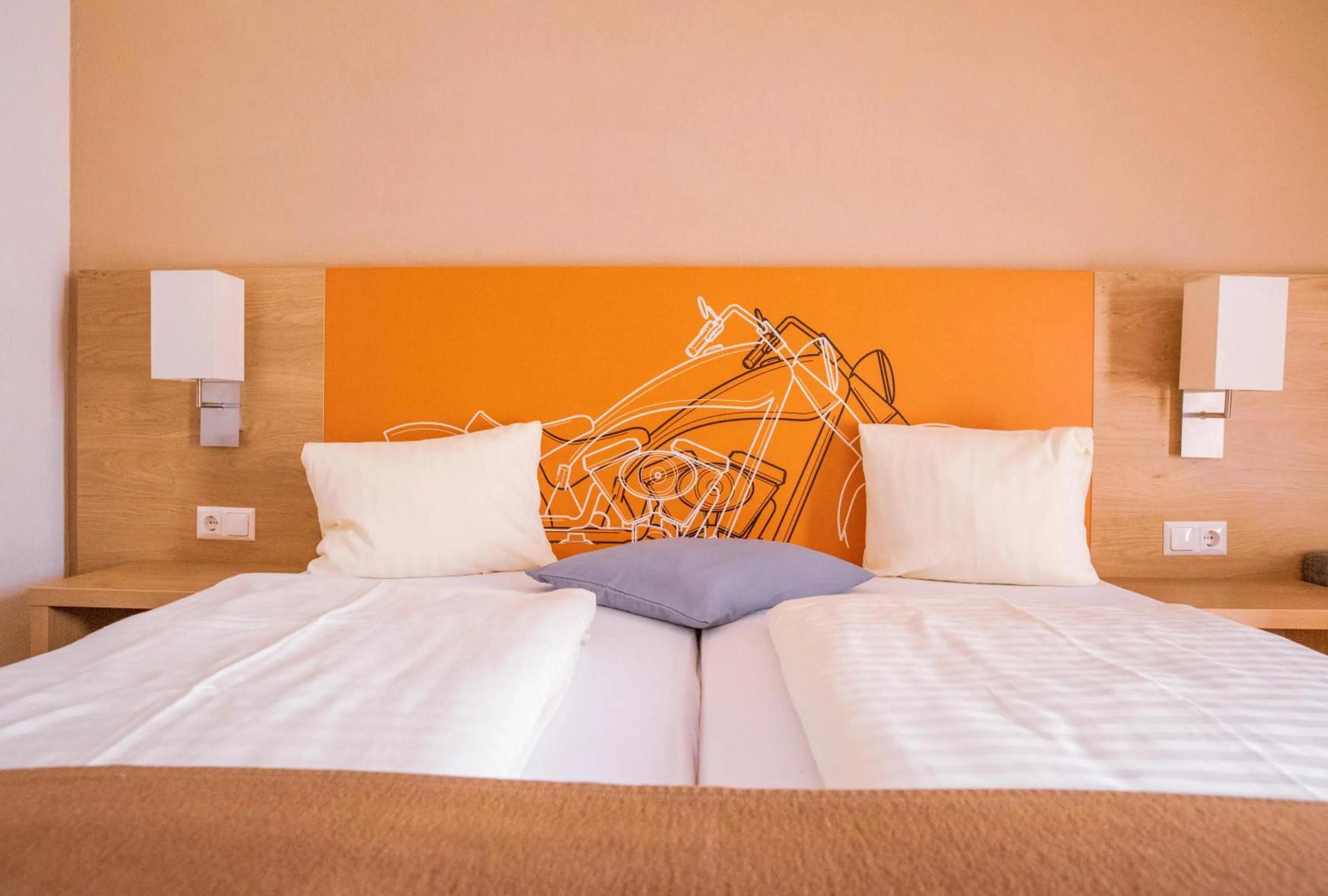 Bed in Hotel Kuchlerwirt