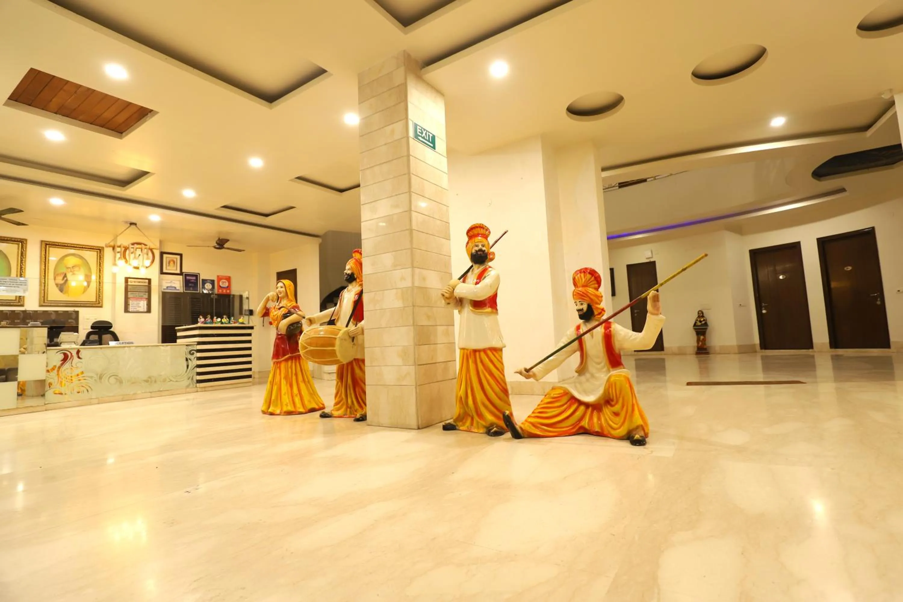 Lobby or reception in Hotel Shanti Villa- New Delhi Railway Station