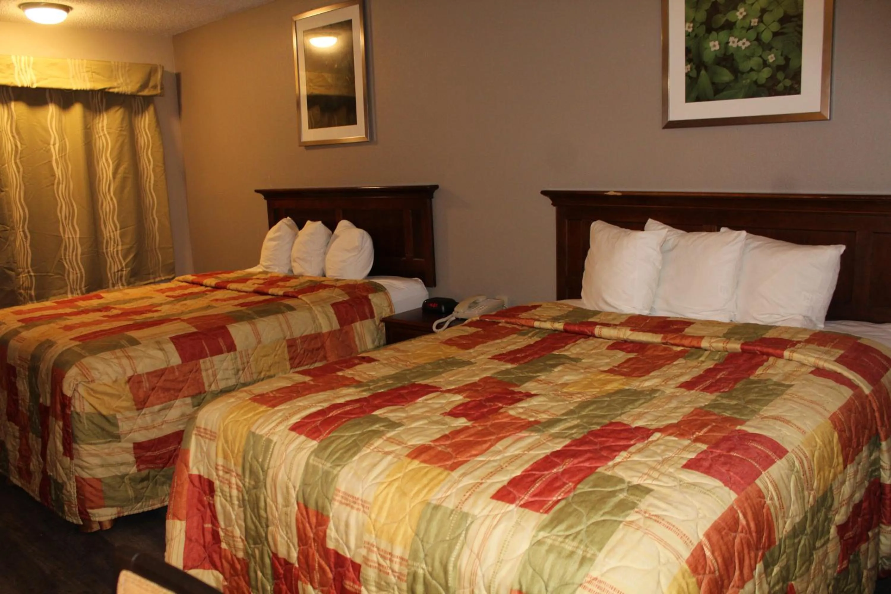 Bed in Regency Inn