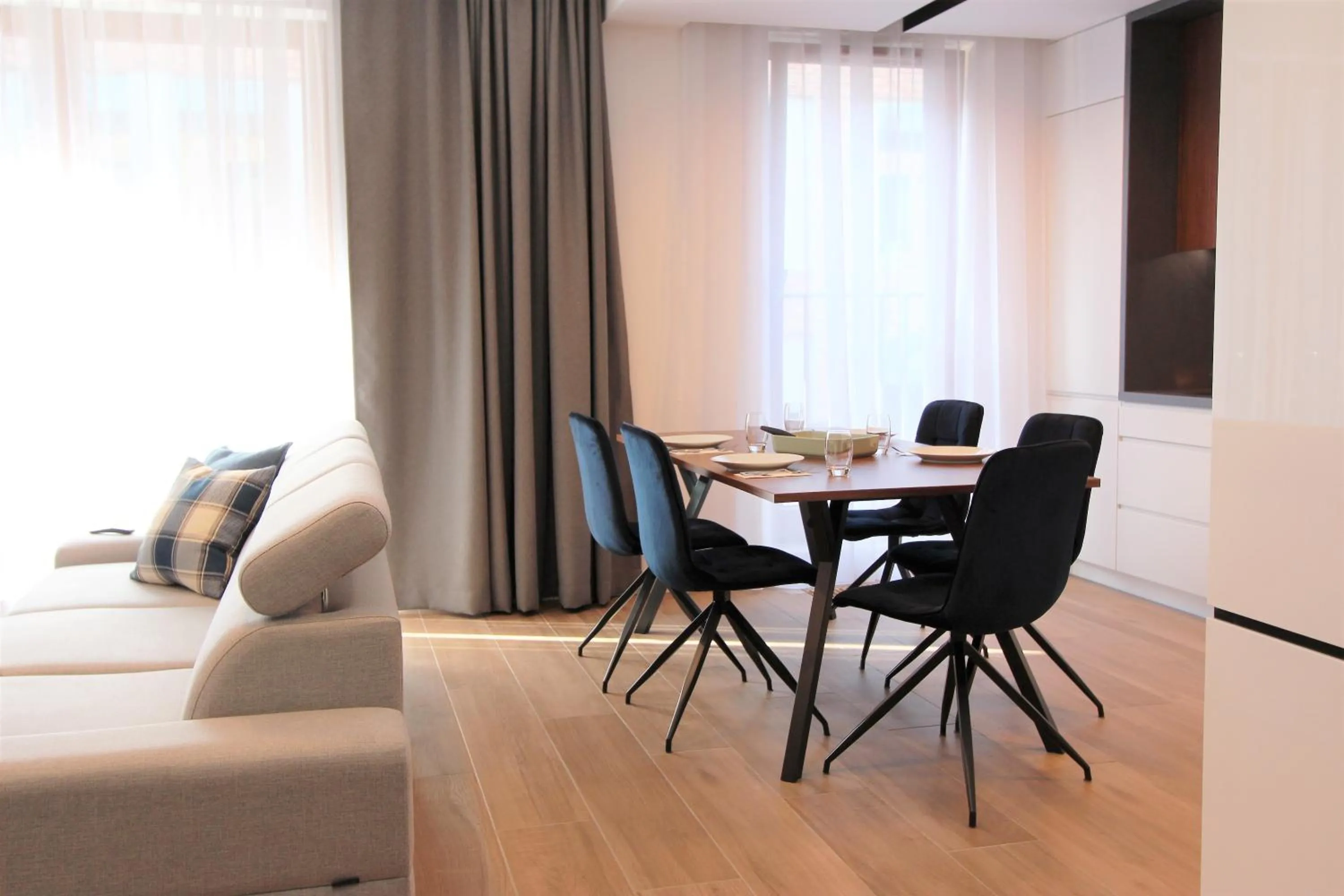 Photo of the whole room in Lubicz Luxury Apartment