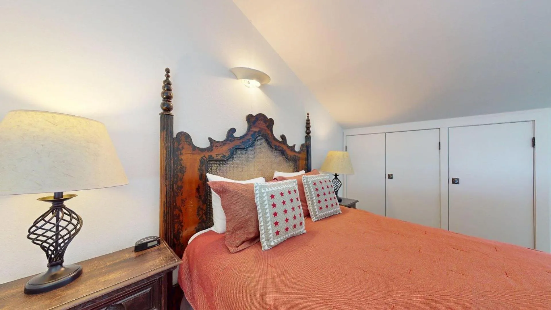 Bed in Knob Hill Ridge Townhome 1