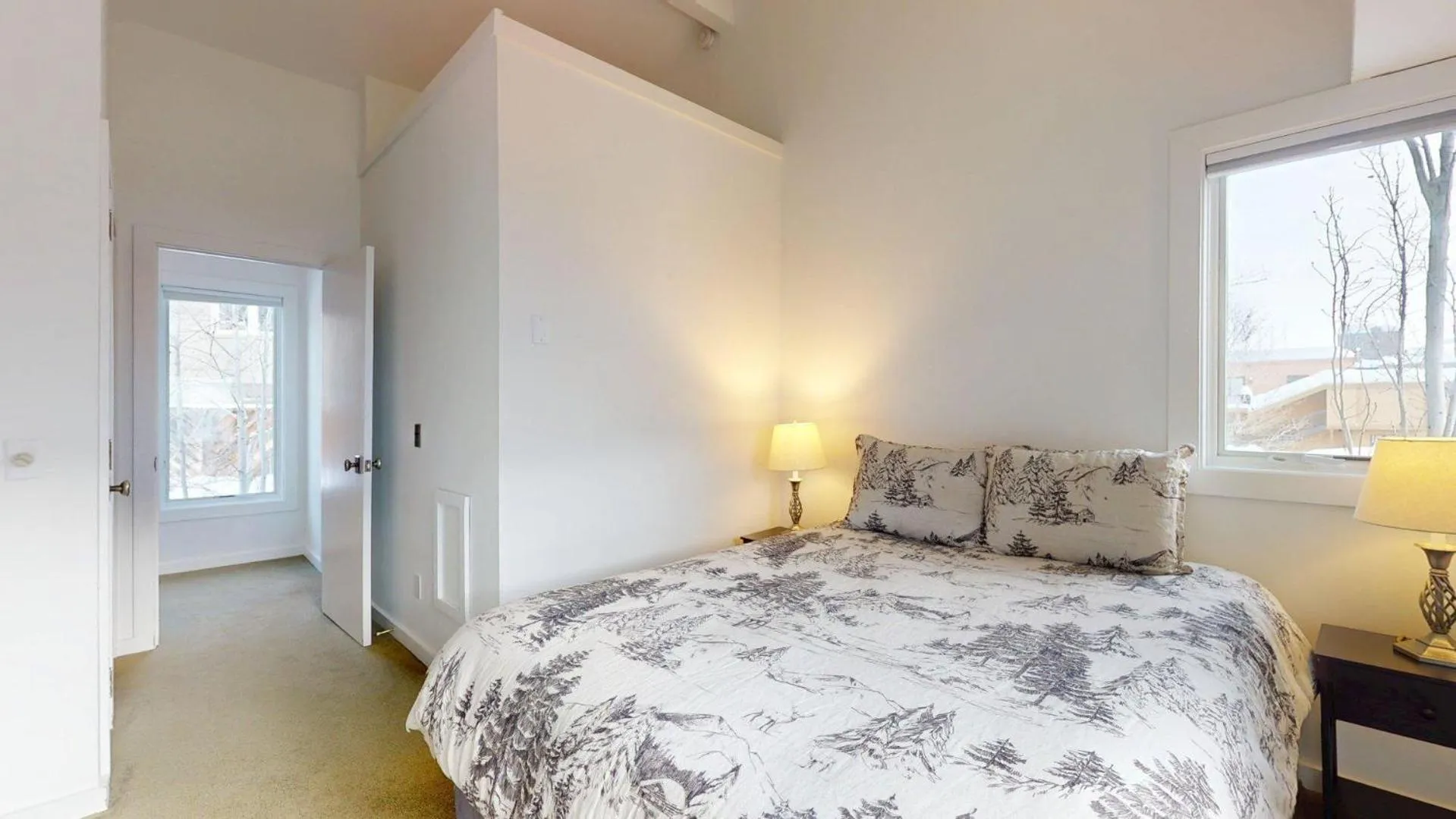 Bed in Knob Hill Ridge Townhome 1